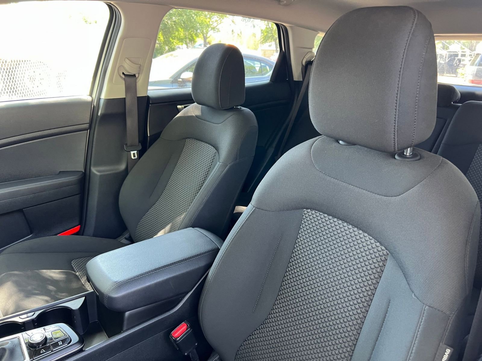 Thumbnail: 2025 Kia Sportage - 34