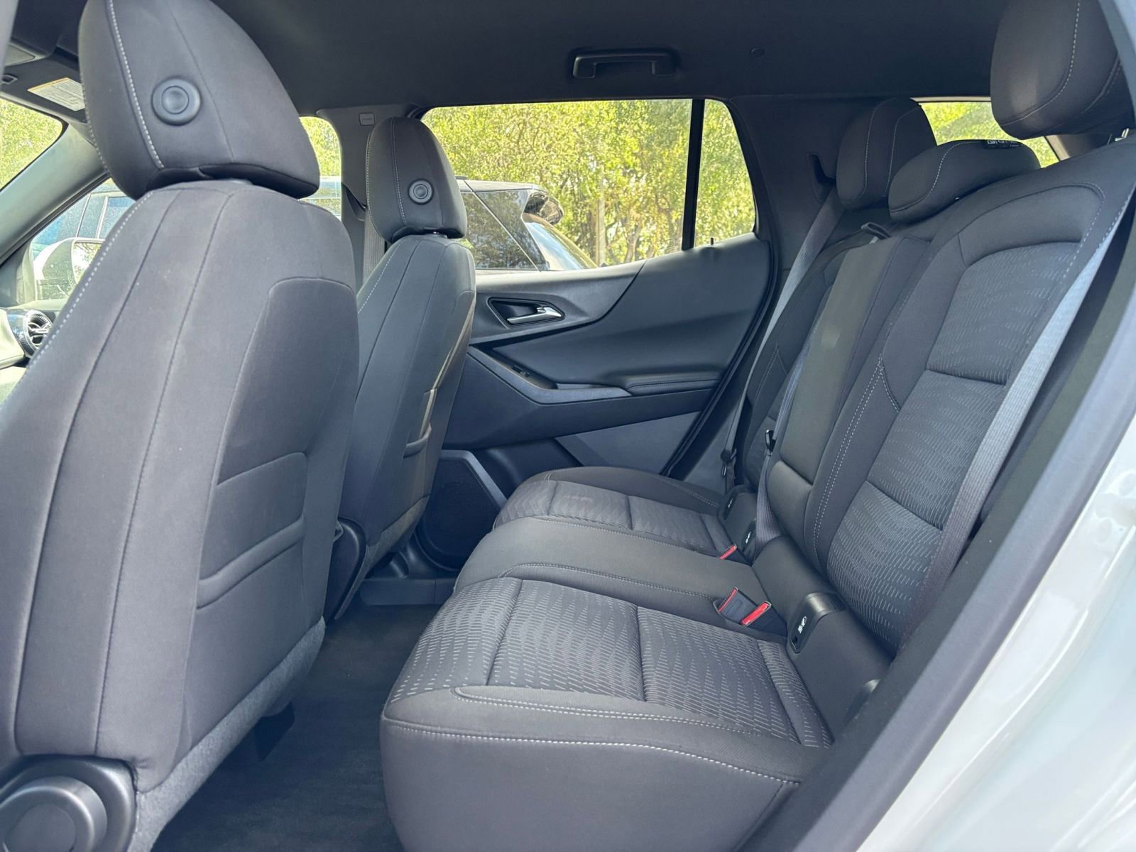 Thumbnail: 2025 Chevrolet Equinox - 25