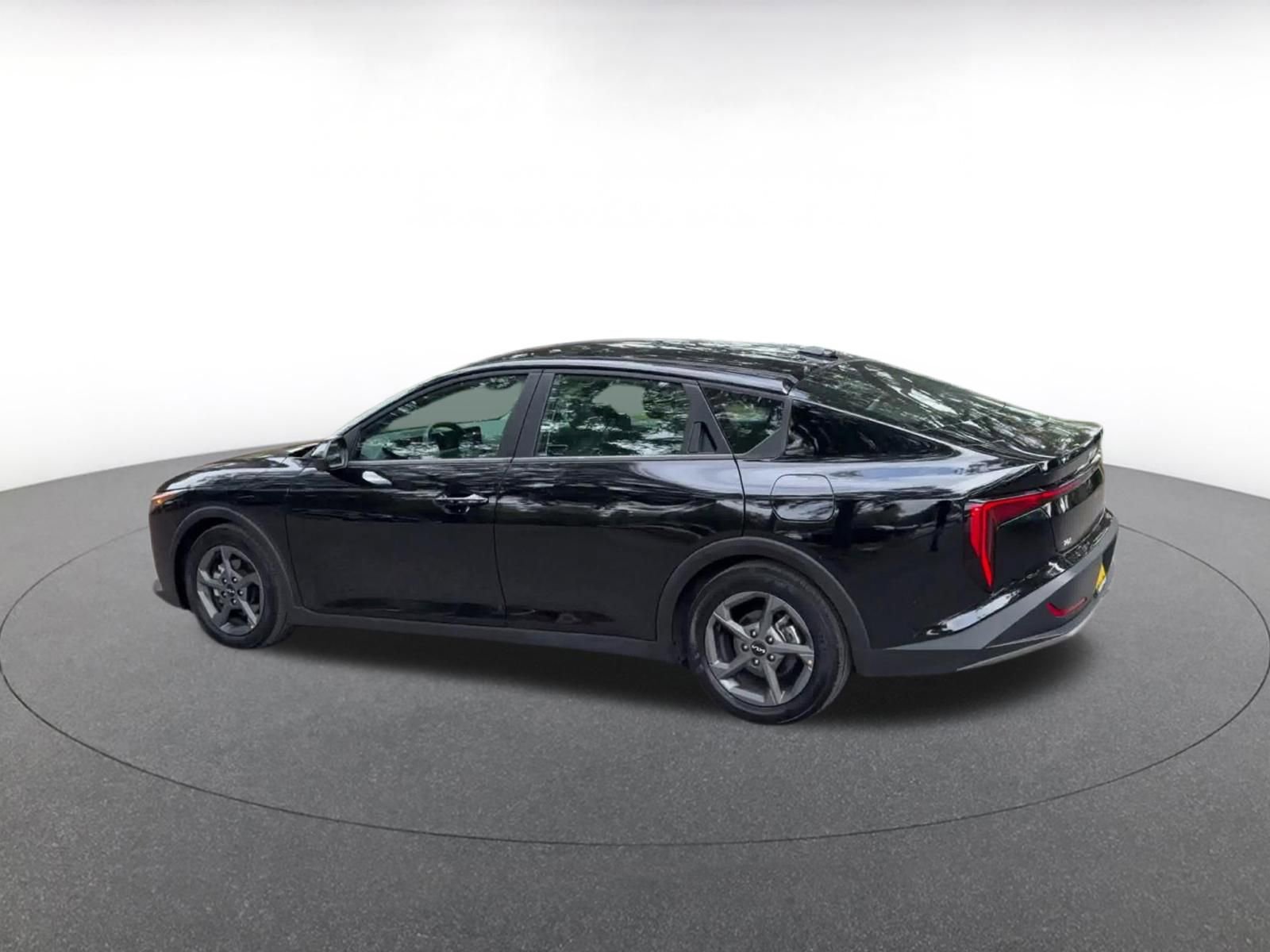 Thumbnail: 2025 Kia K4 - 10