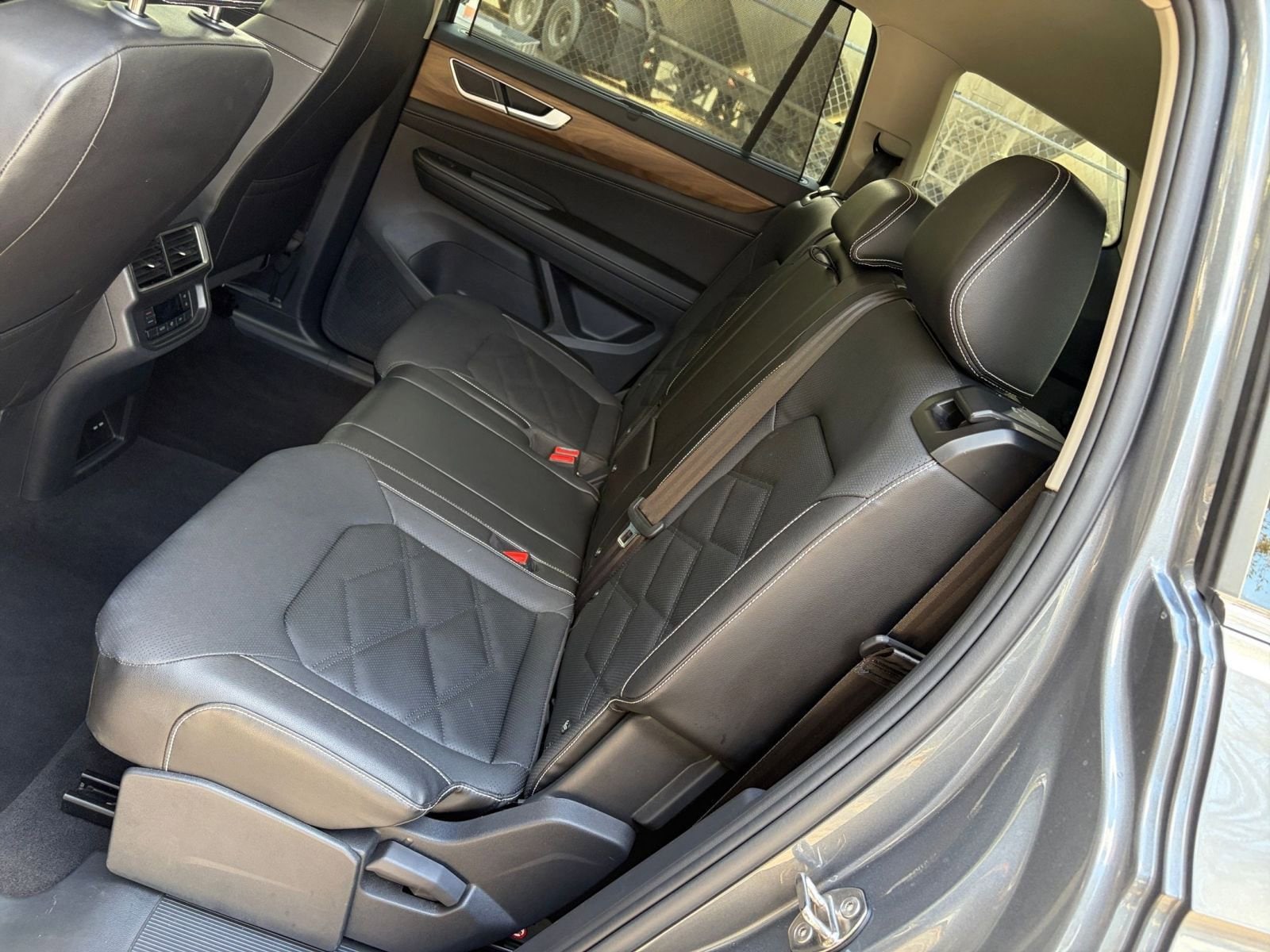 Thumbnail: 2025 Volkswagen Atlas - 24