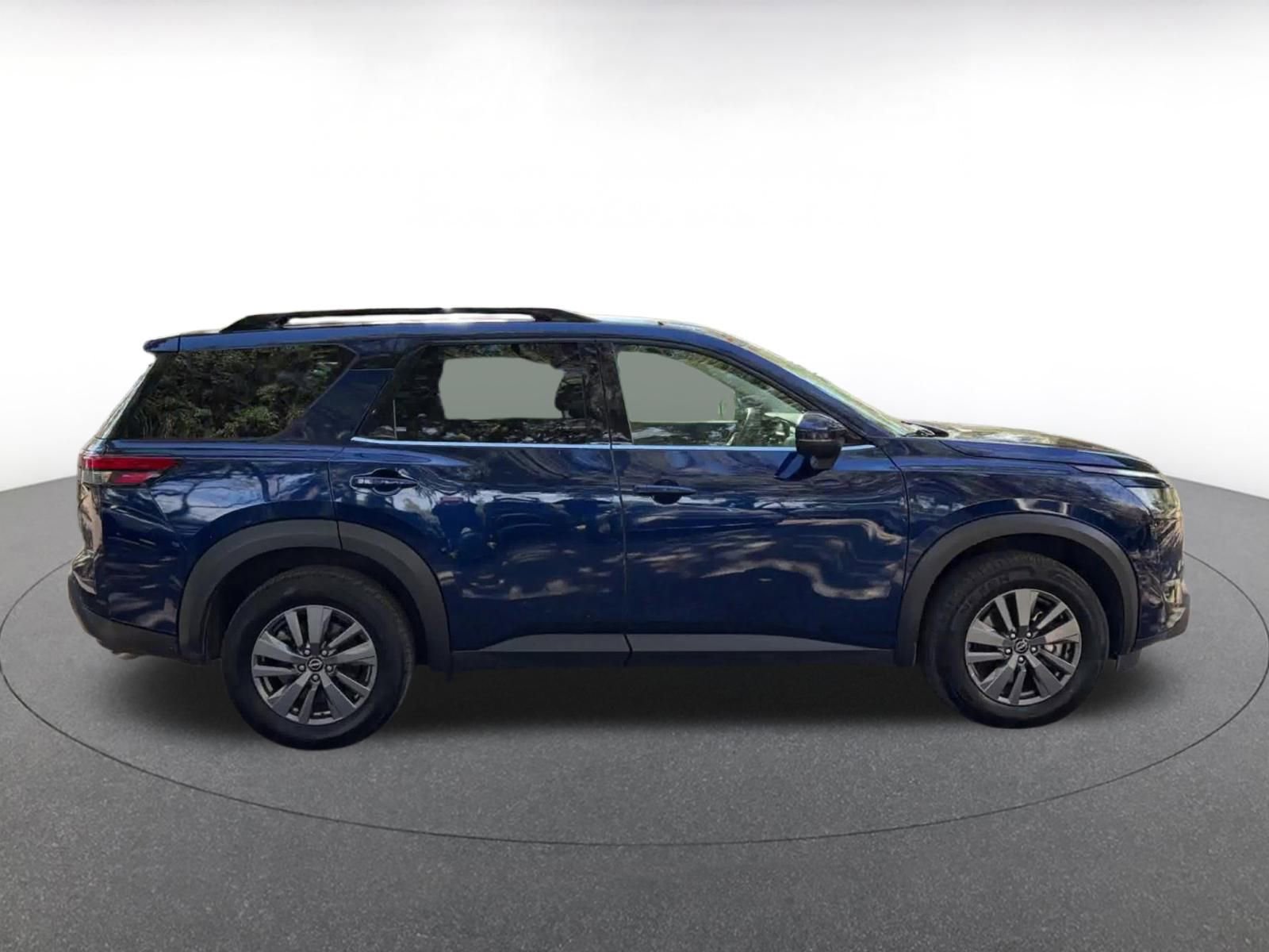 Thumbnail: 2025 Nissan Pathfinder - 16