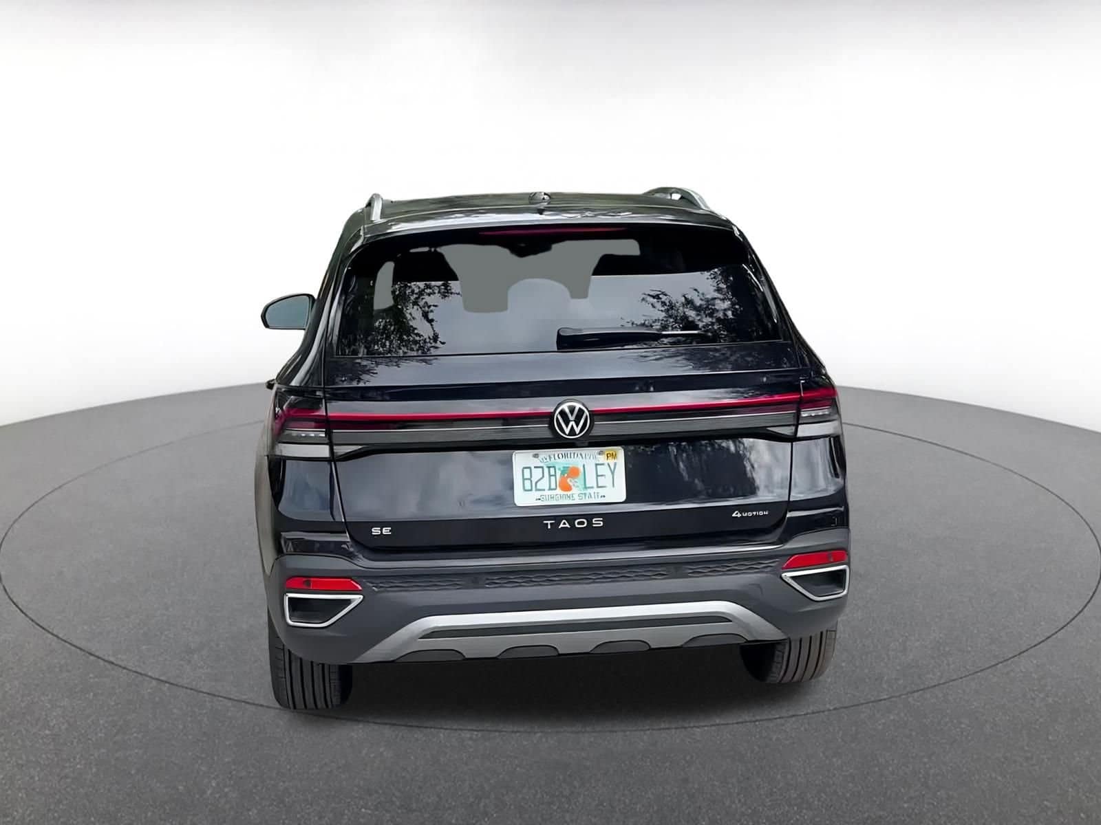 Thumbnail: 2025 Volkswagen Taos - 12