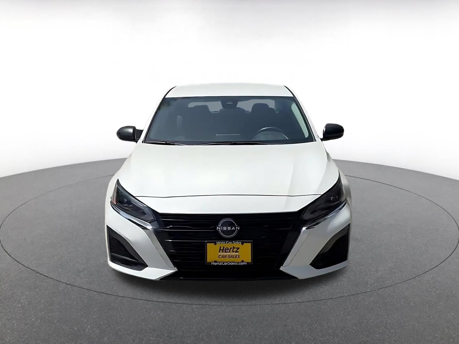 Thumbnail: 2025 Nissan Altima - 4