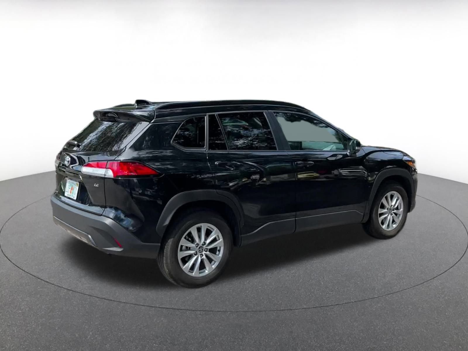 Thumbnail: 2025 Toyota Corolla Cross - 15