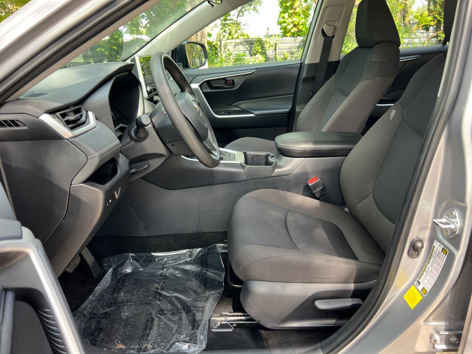 Thumbnail: 2025 Toyota RAV4 - 32