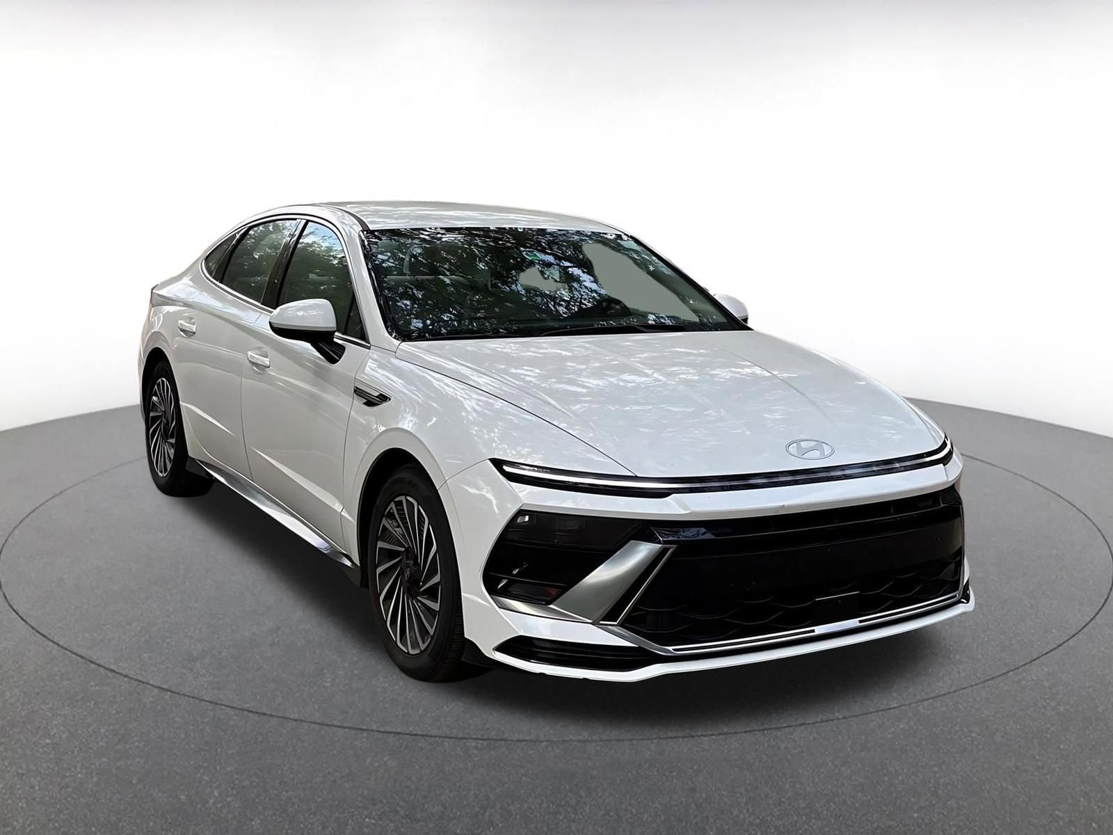 Thumbnail: 2025 Hyundai Sonata - 1