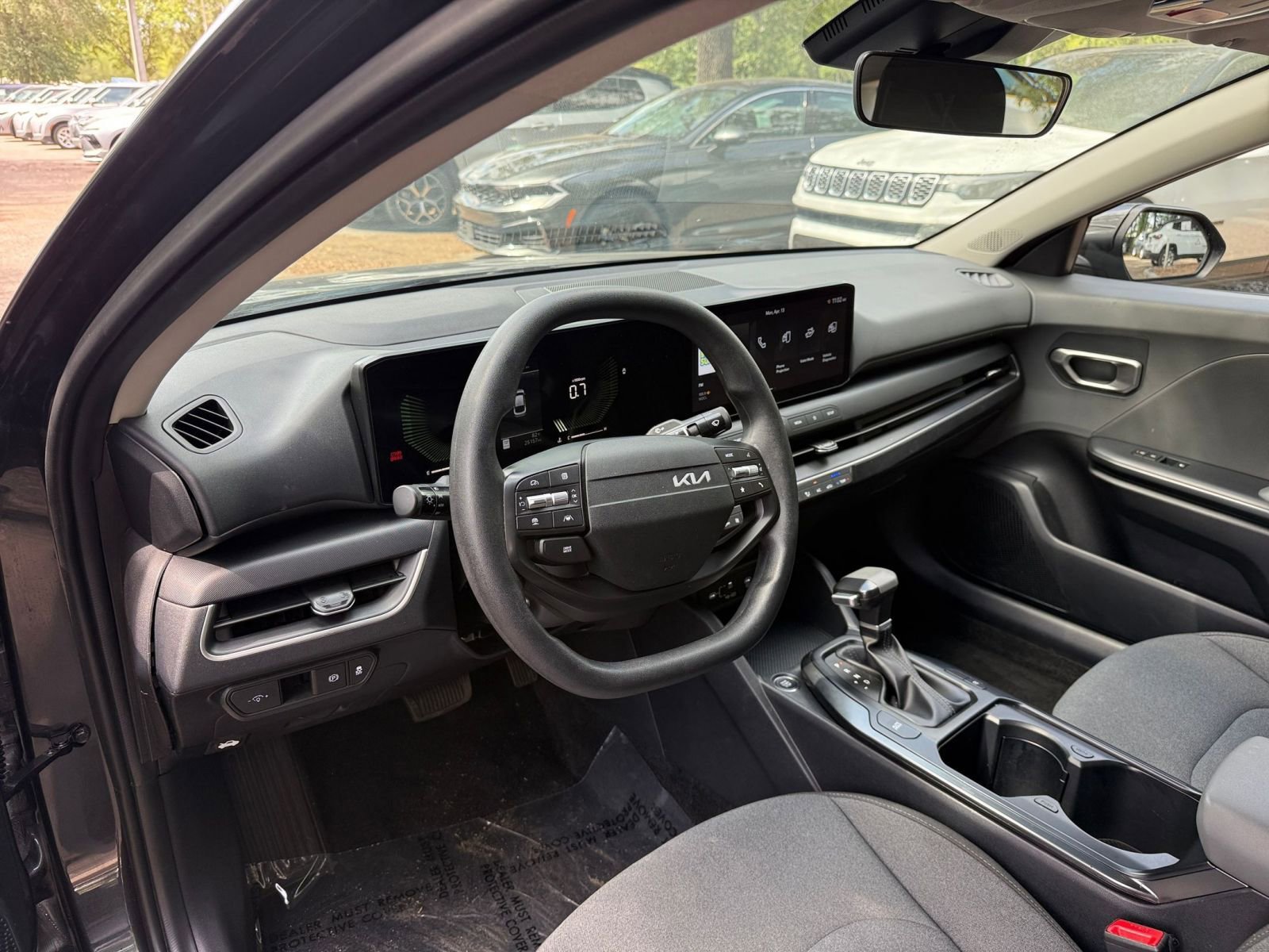 Thumbnail: 2025 Kia K4 - 32