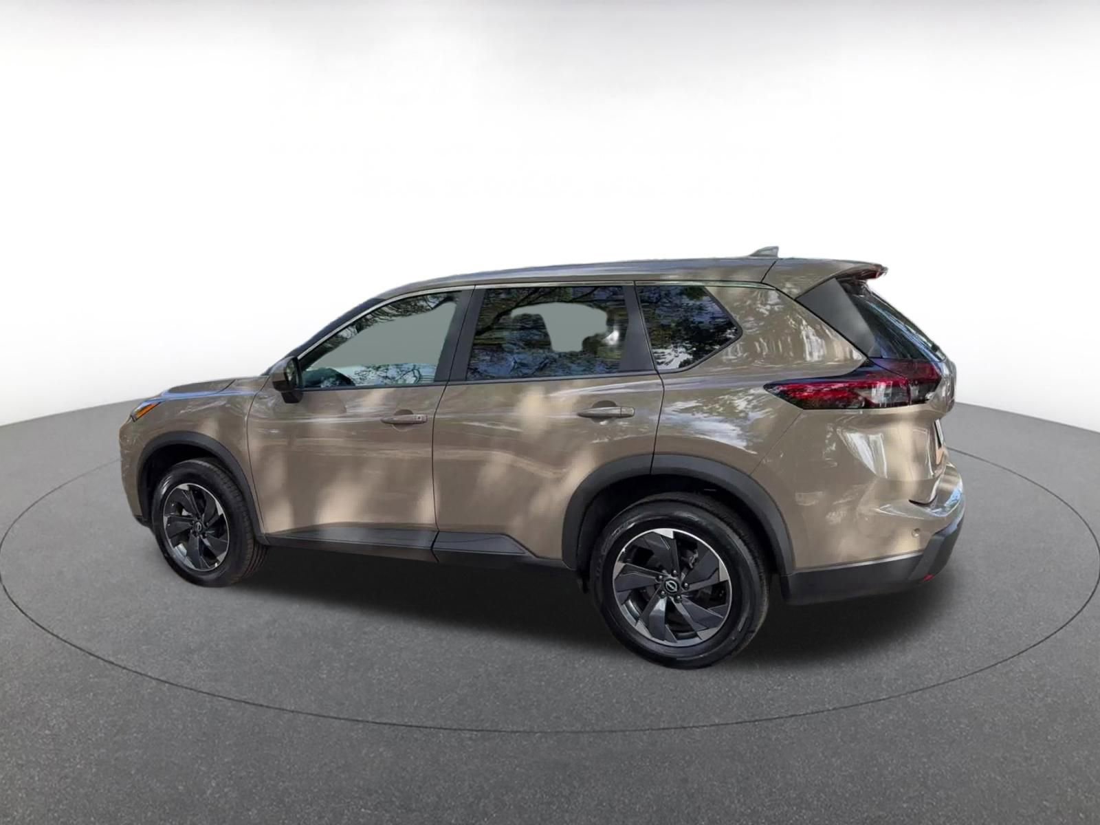 Thumbnail: 2025 Nissan Rogue - 10