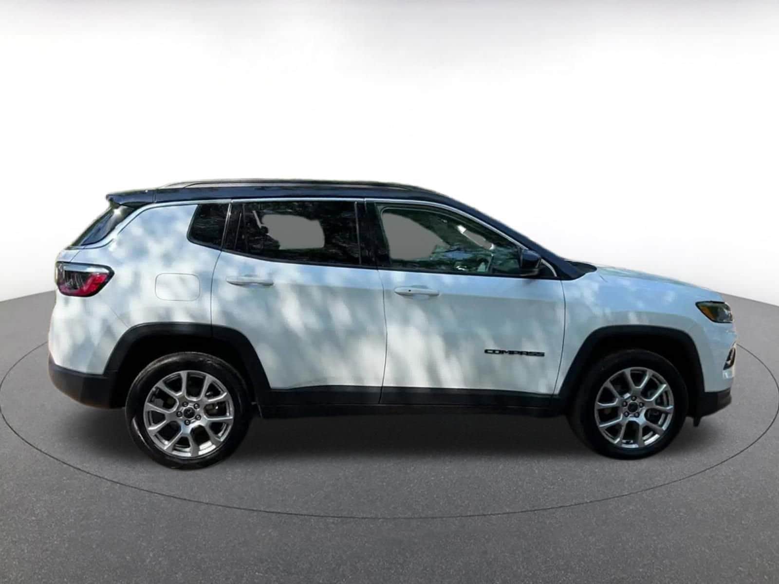 Thumbnail: 2025 Jeep Compass - 16