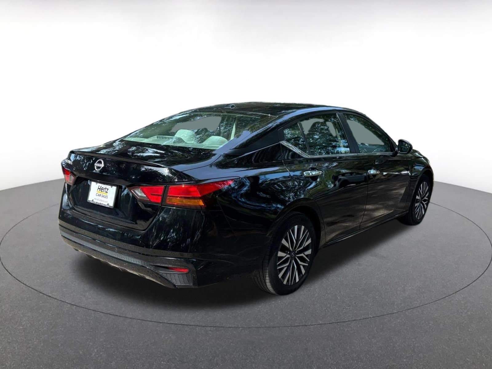 Thumbnail: 2025 Nissan Altima - 7