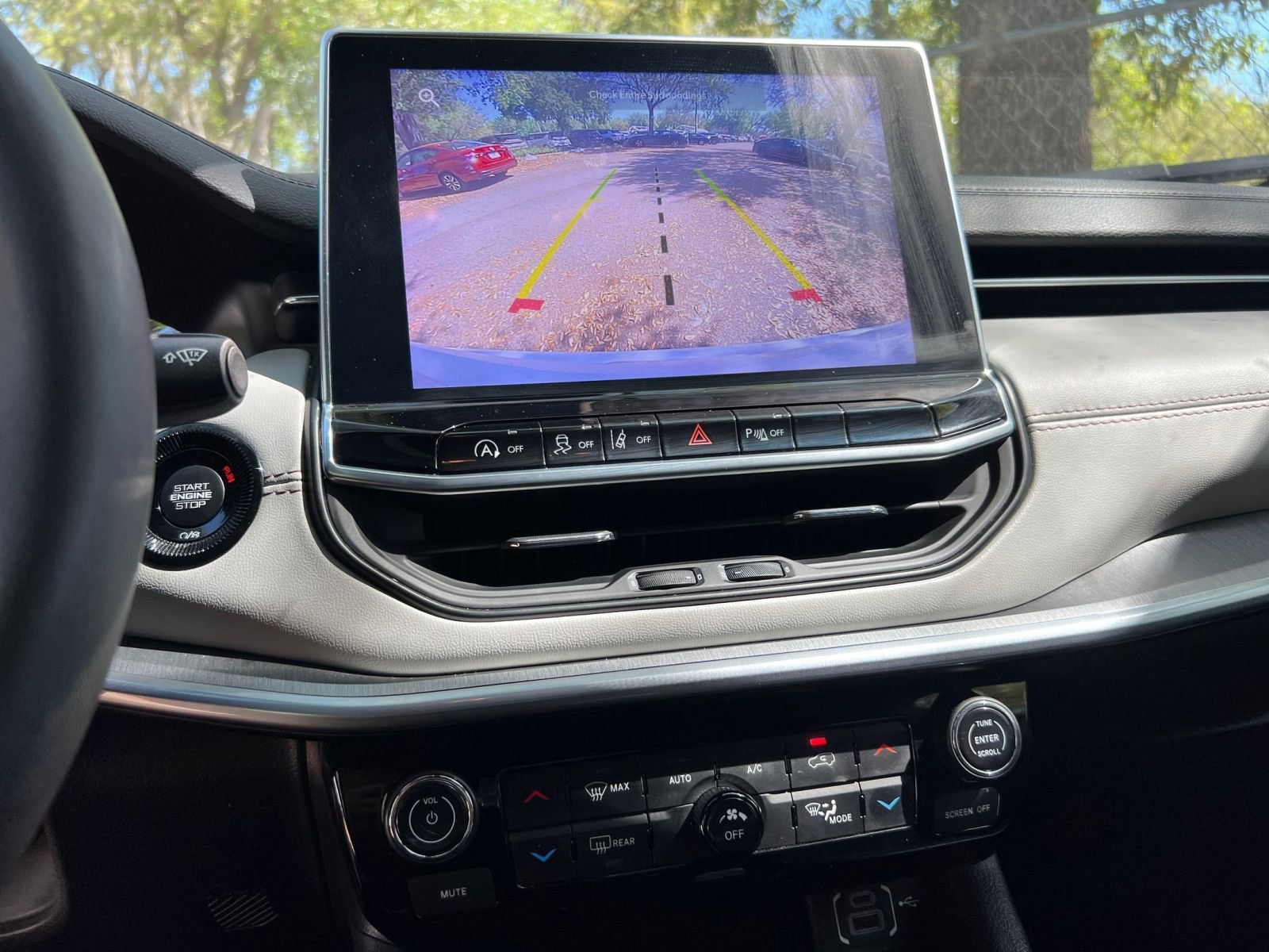 Thumbnail: 2025 Jeep Compass - 17