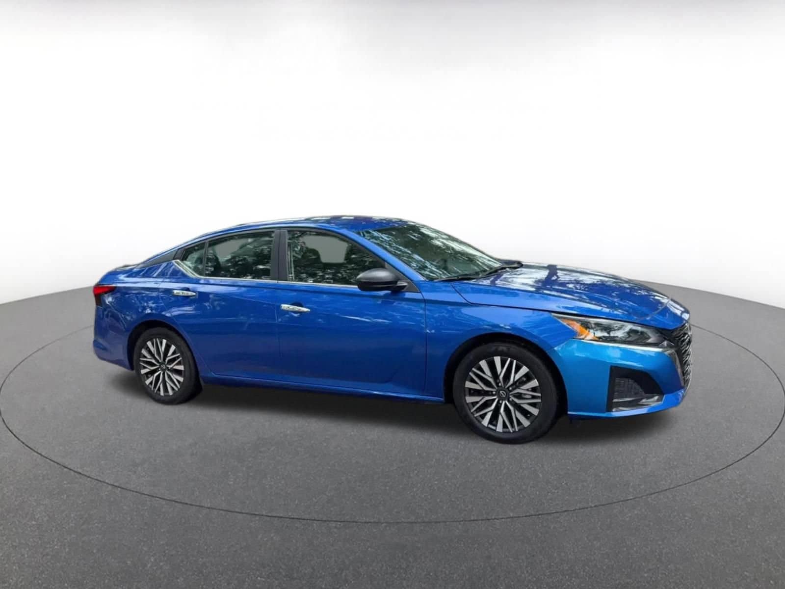 Thumbnail: 2025 Nissan Altima - 2