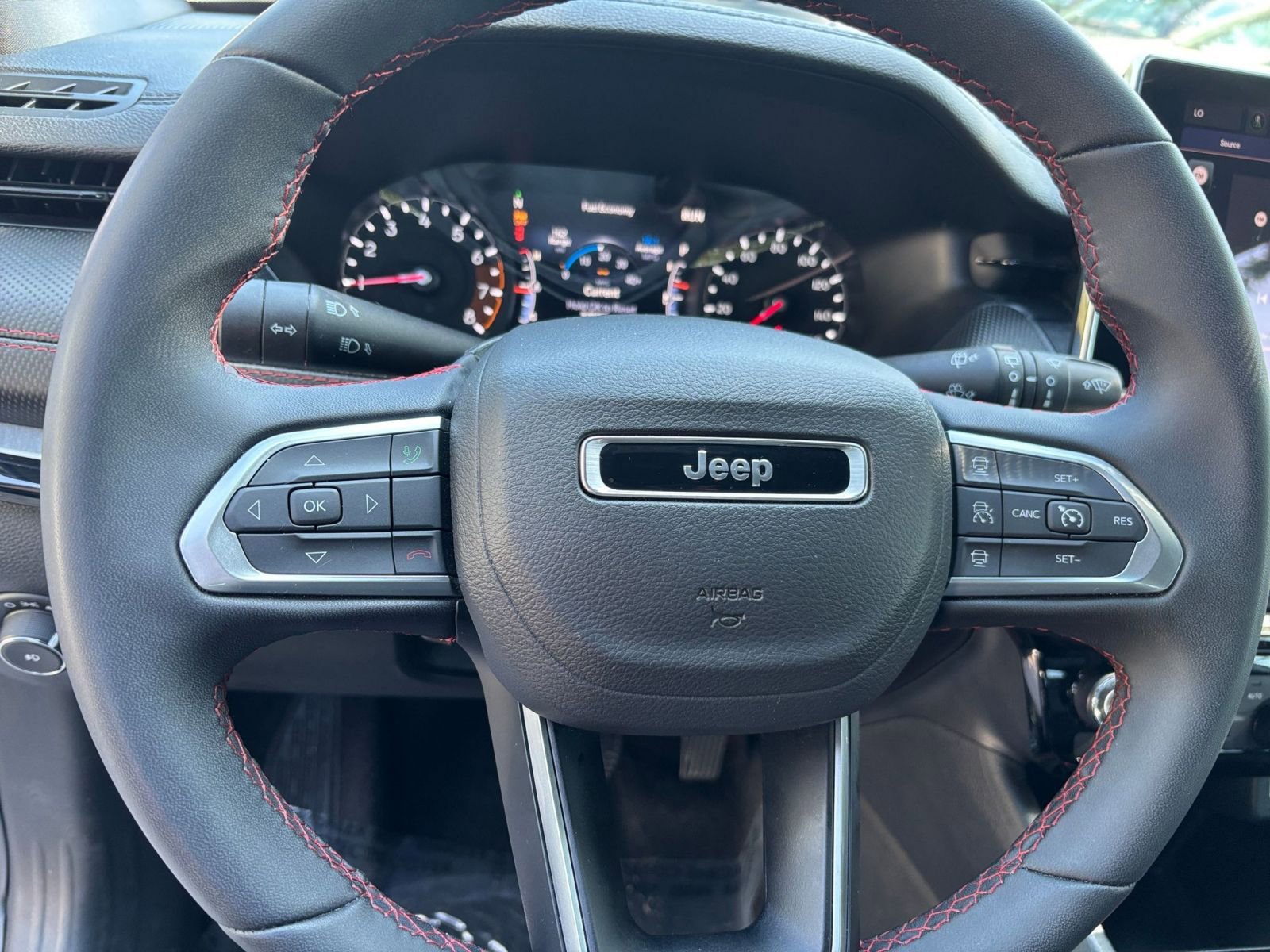 Thumbnail: 2025 Jeep Compass - 27