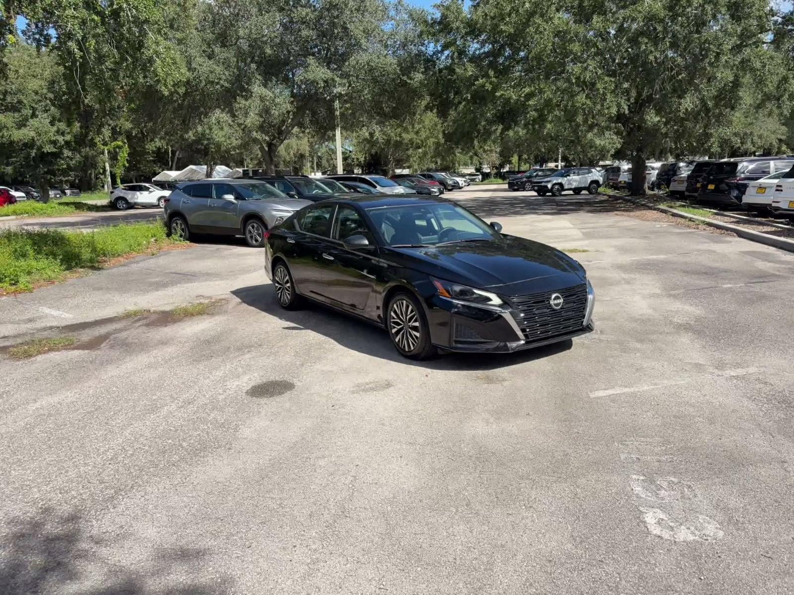 Thumbnail: 2025 Nissan Altima - 3