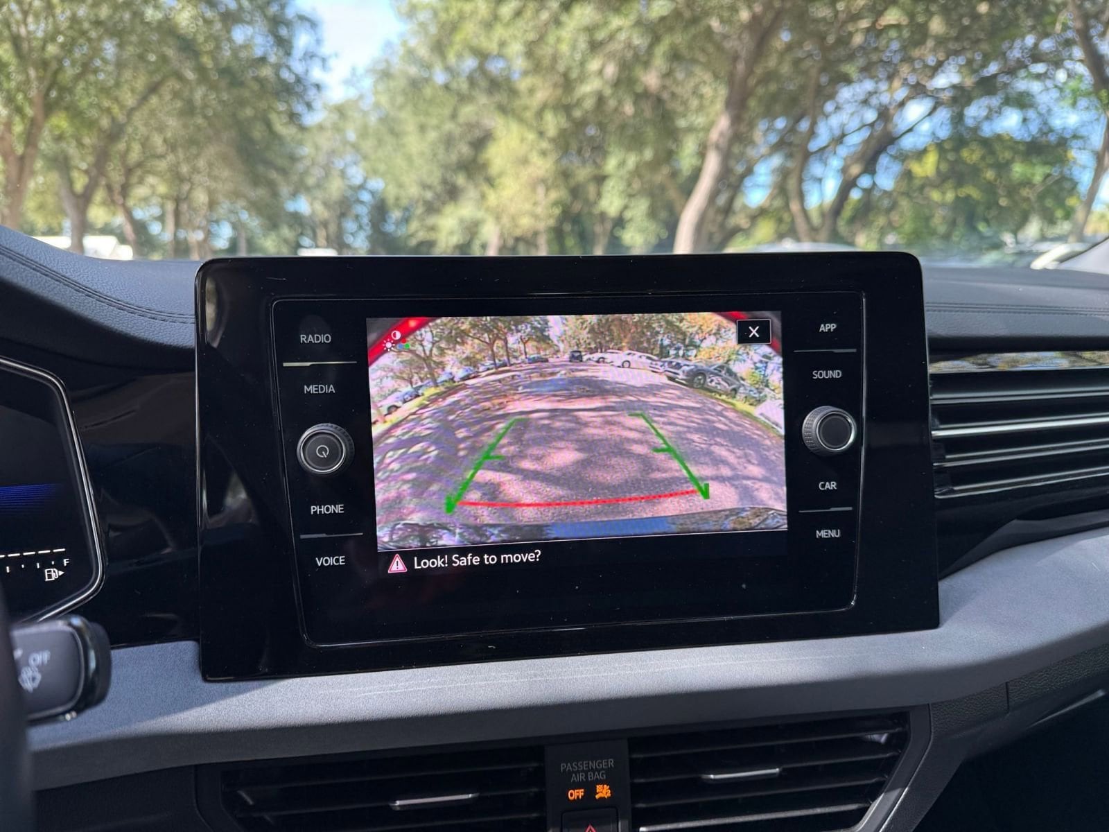 Thumbnail: 2025 Volkswagen Jetta - 17