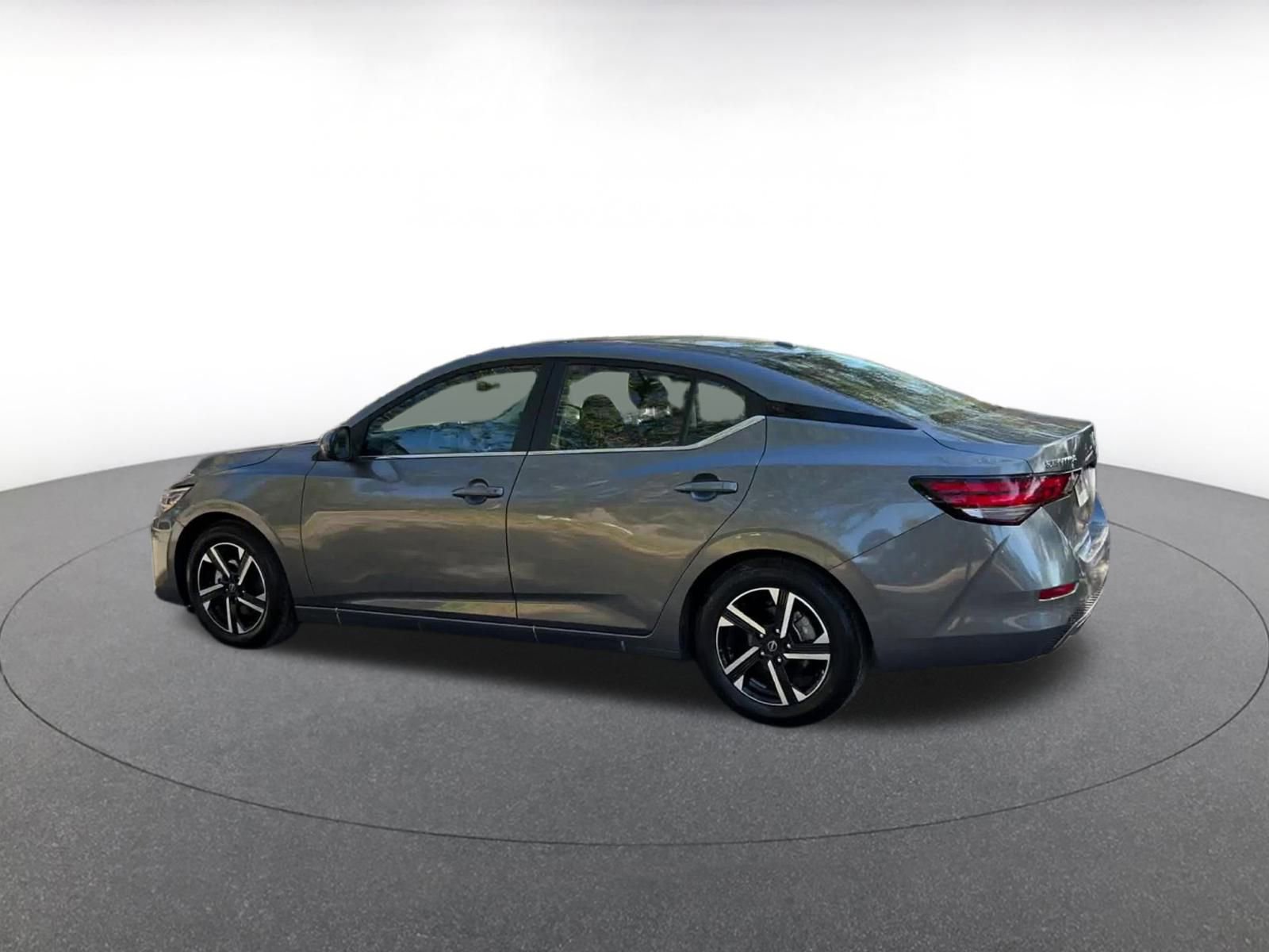 Thumbnail: 2025 Nissan Sentra - 10