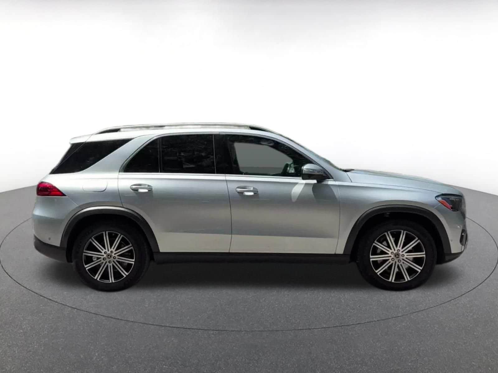 Thumbnail: 2026 Mercedes-Benz GLE - 17