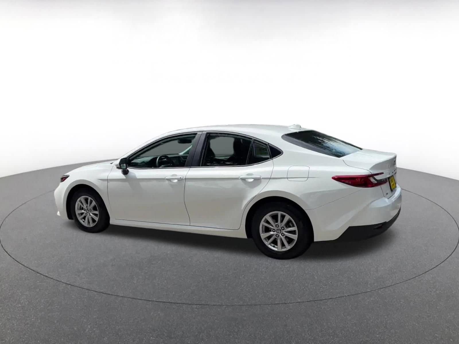 Thumbnail: 2025 Toyota Camry - 10