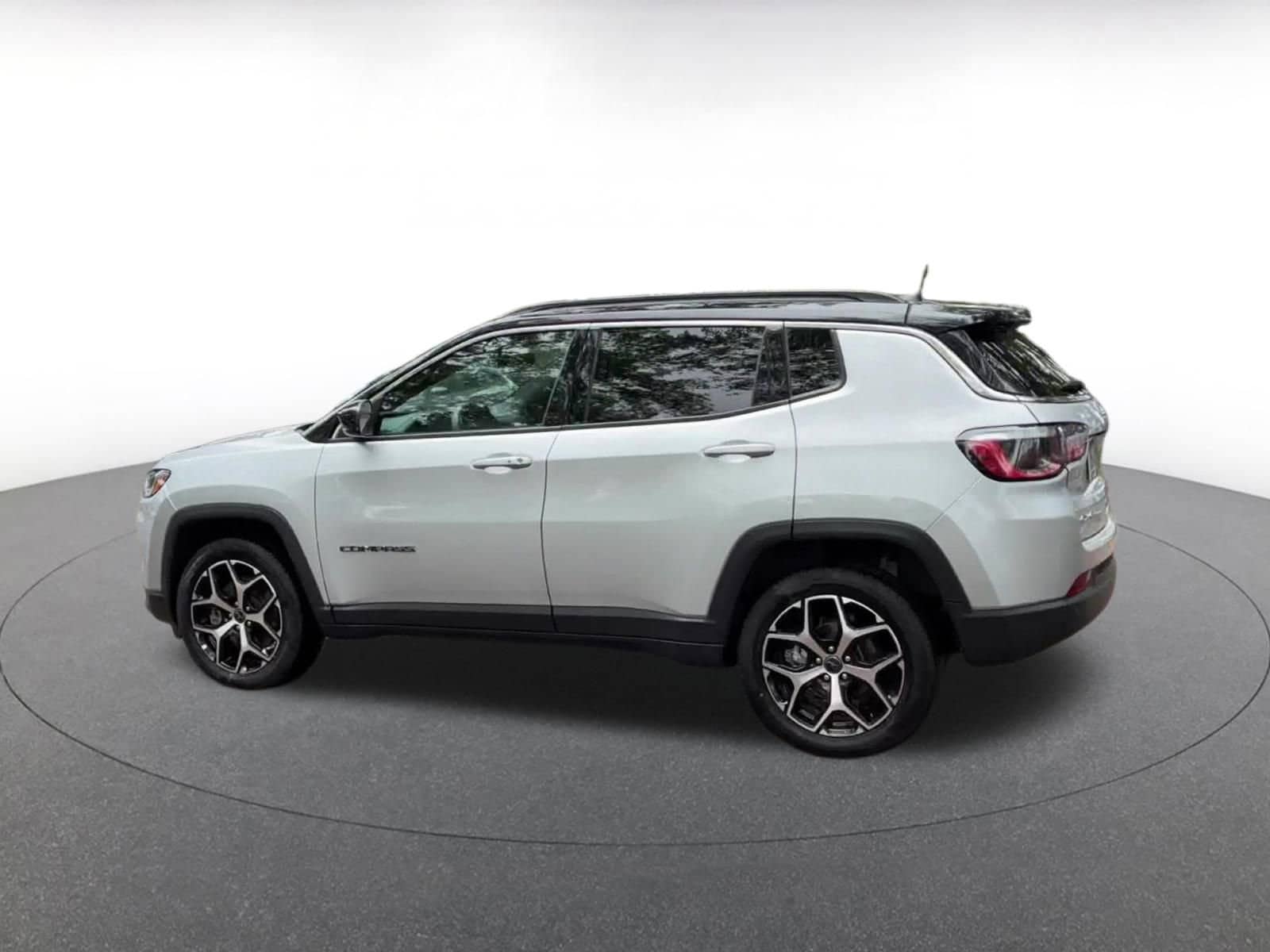 Thumbnail: 2025 Jeep Compass - 10