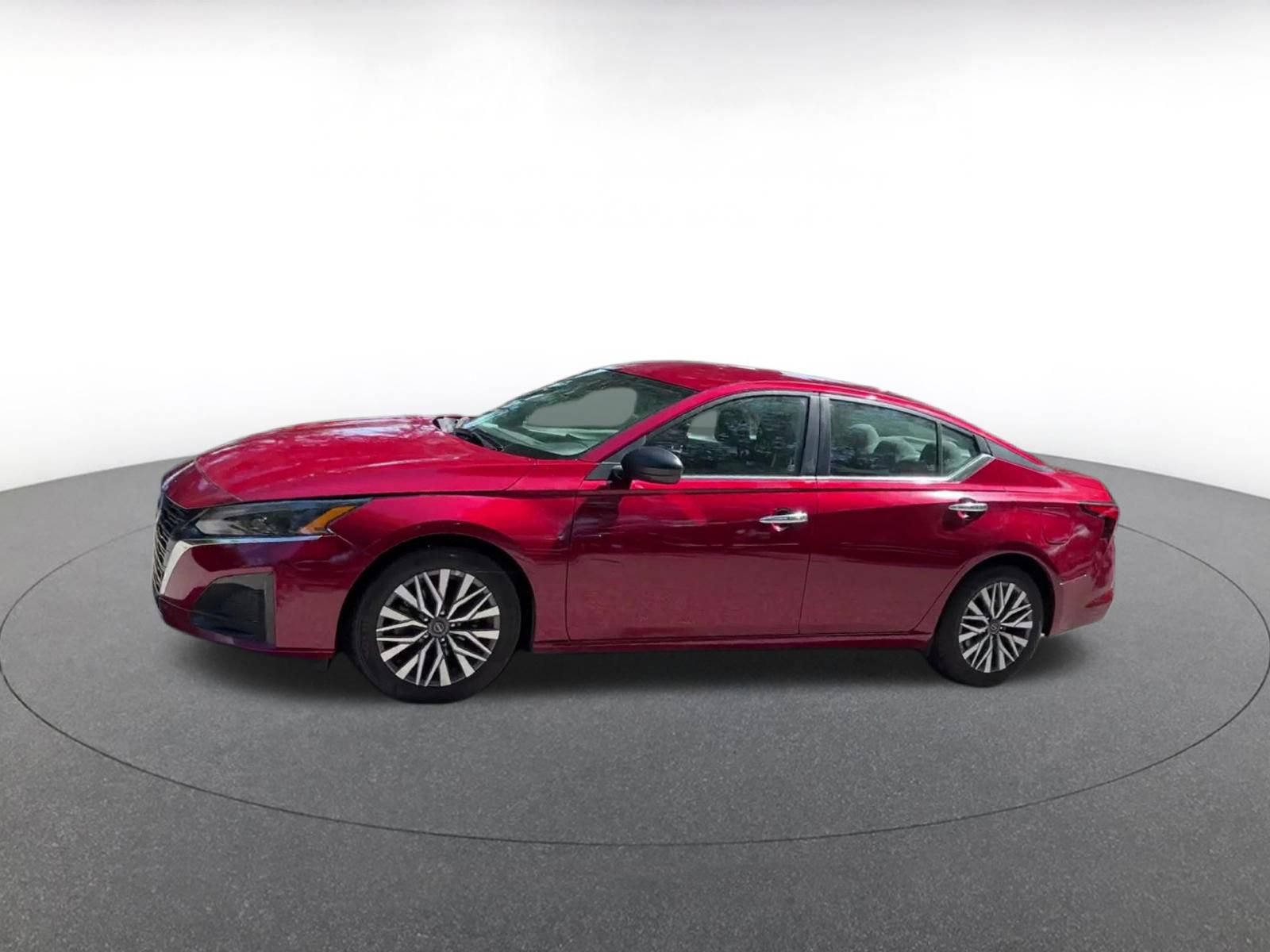 Thumbnail: 2025 Nissan Altima - 8