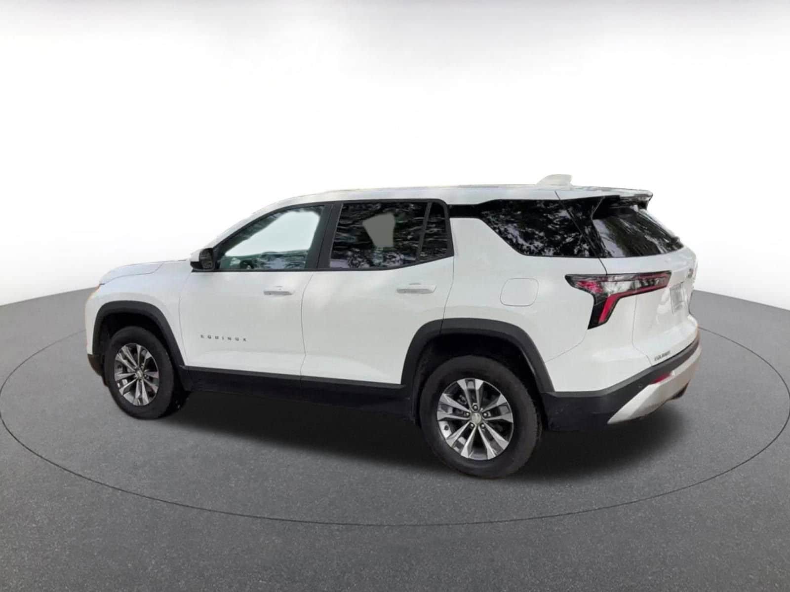 Thumbnail: 2025 Chevrolet Equinox - 10