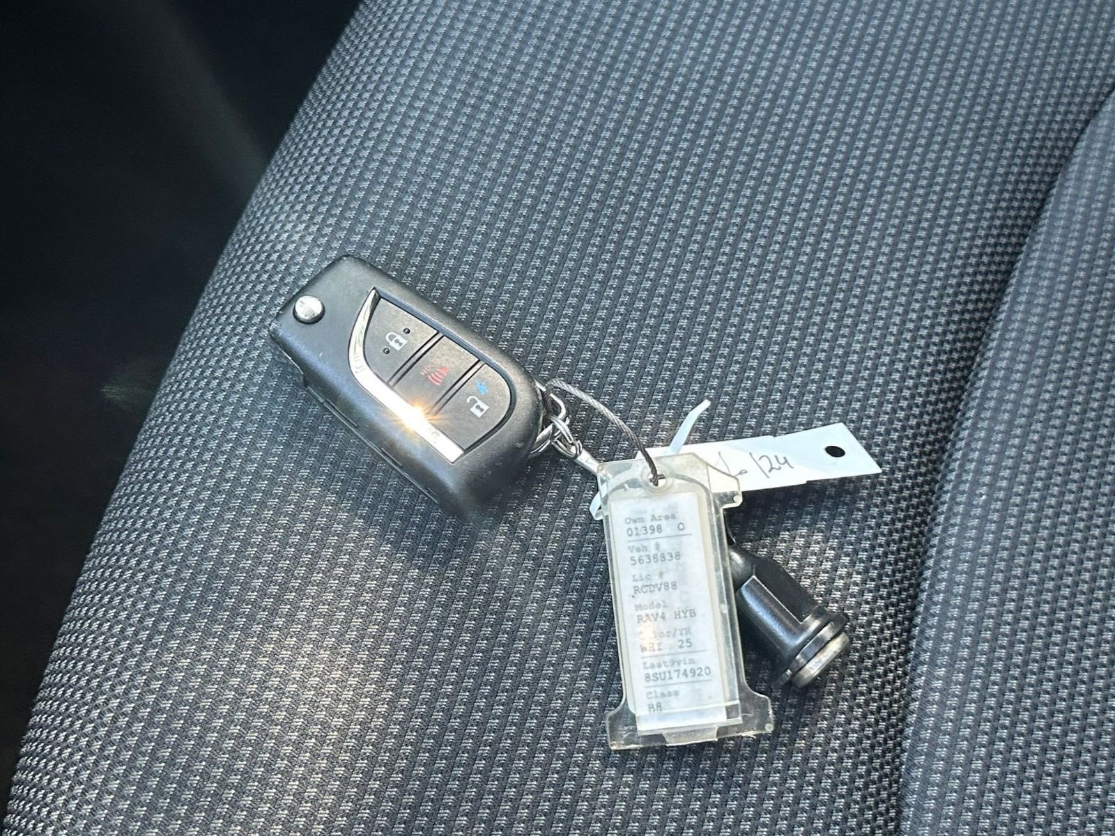 Thumbnail: 2025 Toyota RAV4 - 18