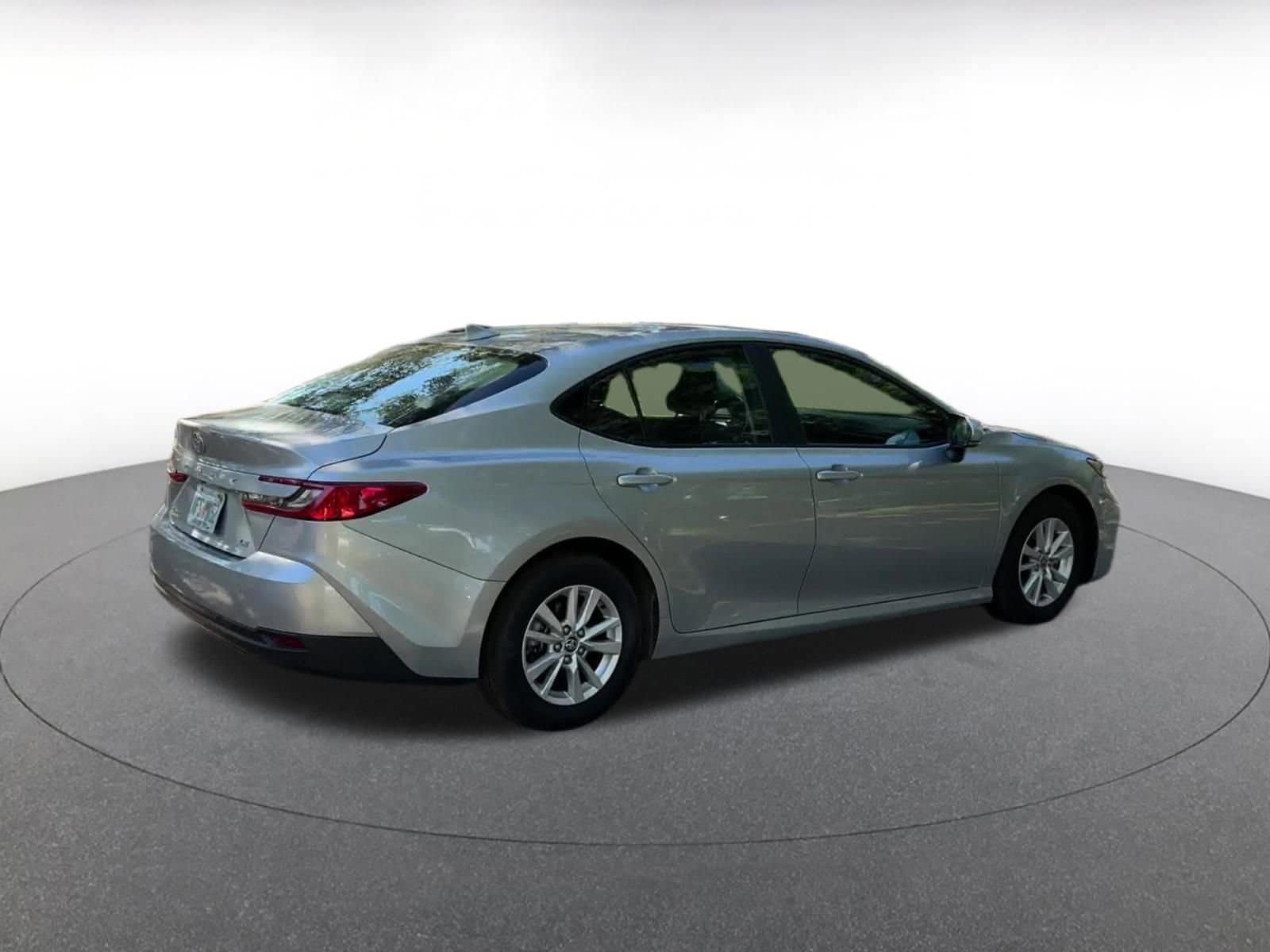 Thumbnail: 2025 Toyota Camry - 15