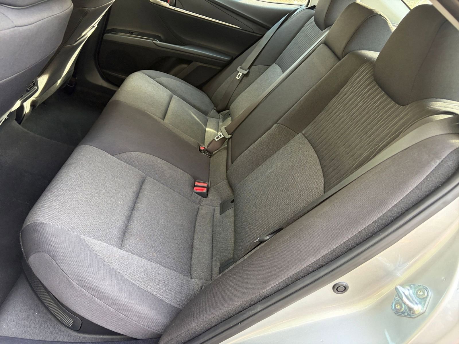 Thumbnail: 2025 Toyota Camry - 33