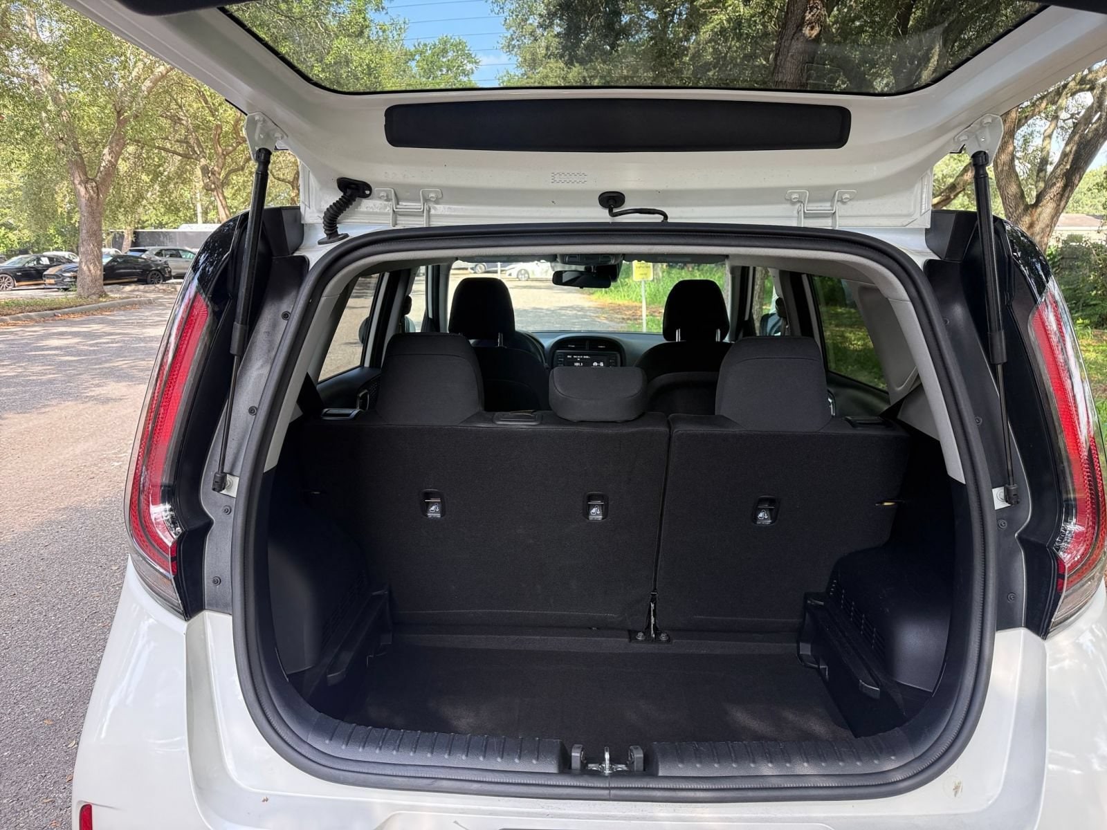 Thumbnail: 2025 Kia Soul - 28