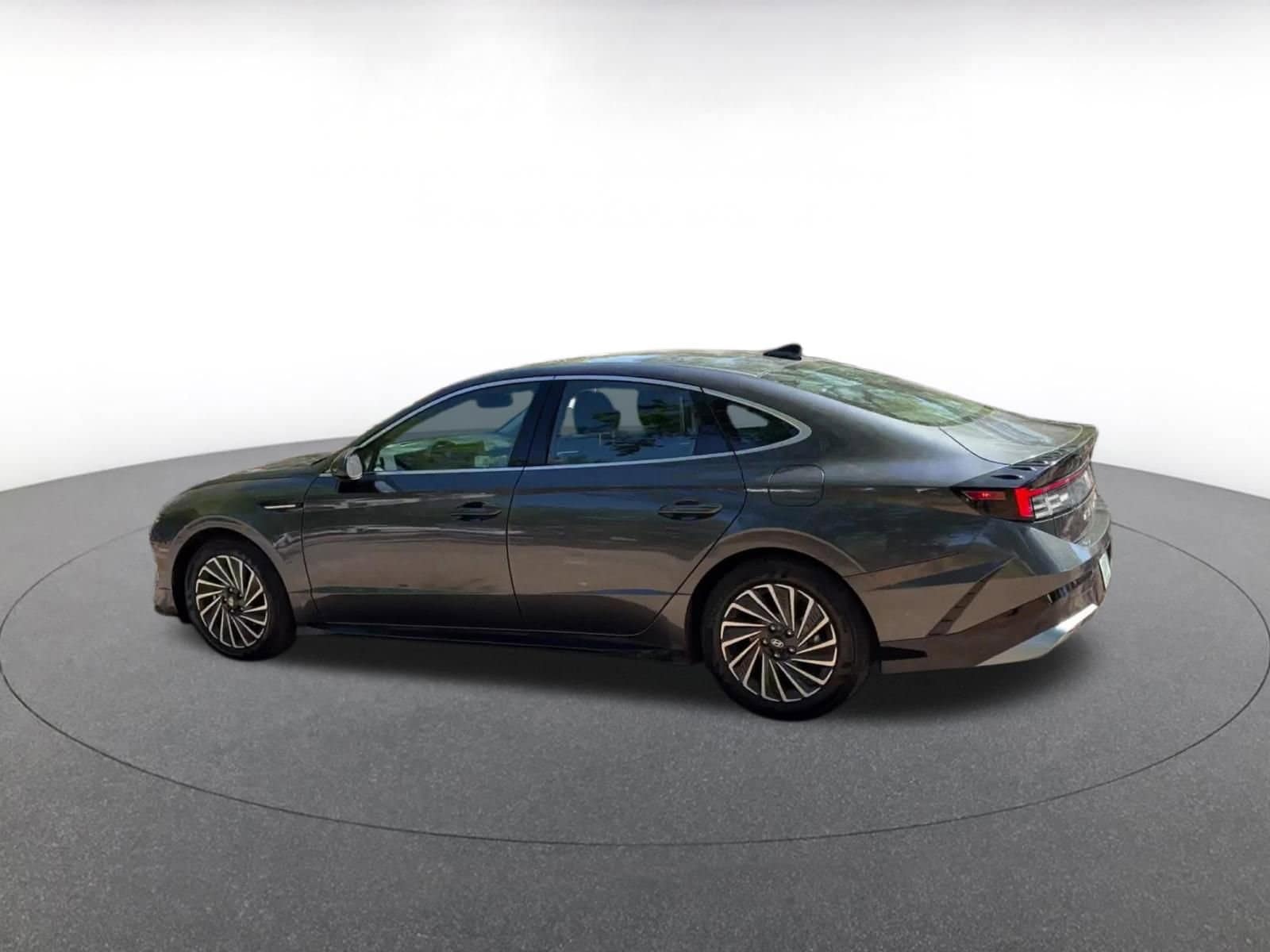 Thumbnail: 2025 Hyundai Sonata - 10