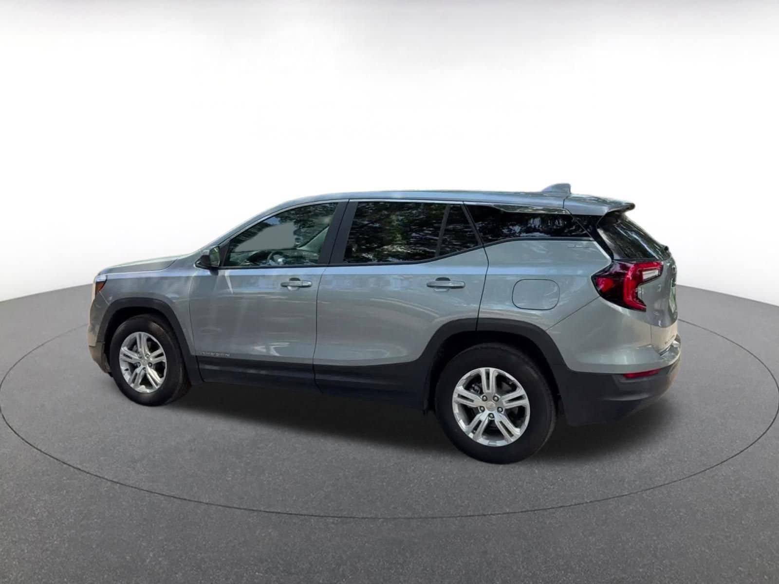 Thumbnail: 2024 GMC Terrain - 10