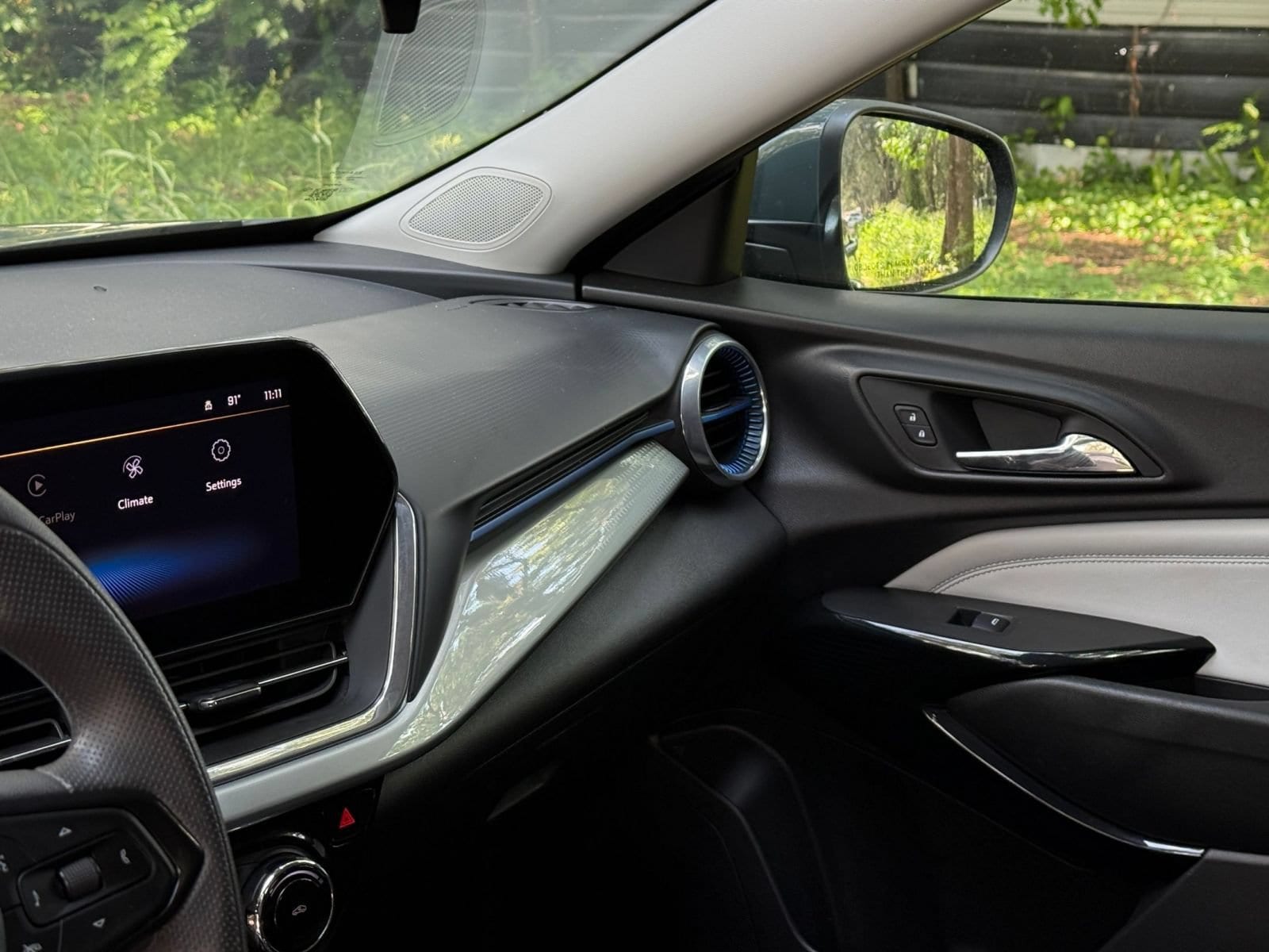 Thumbnail: 2025 Chevrolet Trax - 32