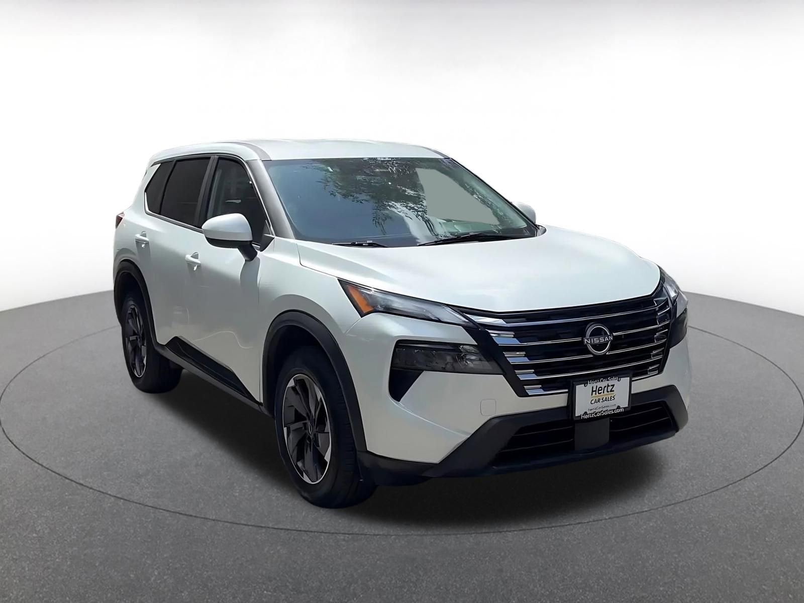 Thumbnail: 2025 Nissan Rogue - 3
