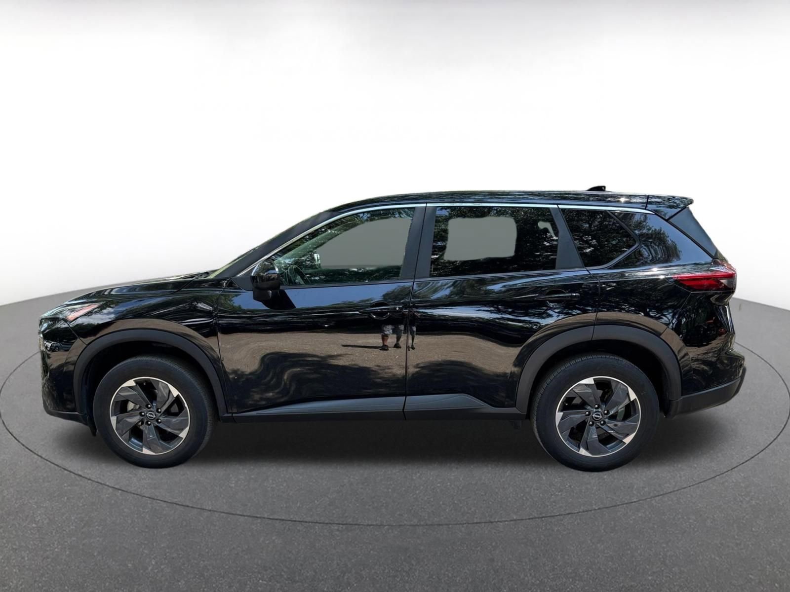 Thumbnail: 2025 Nissan Rogue - 4