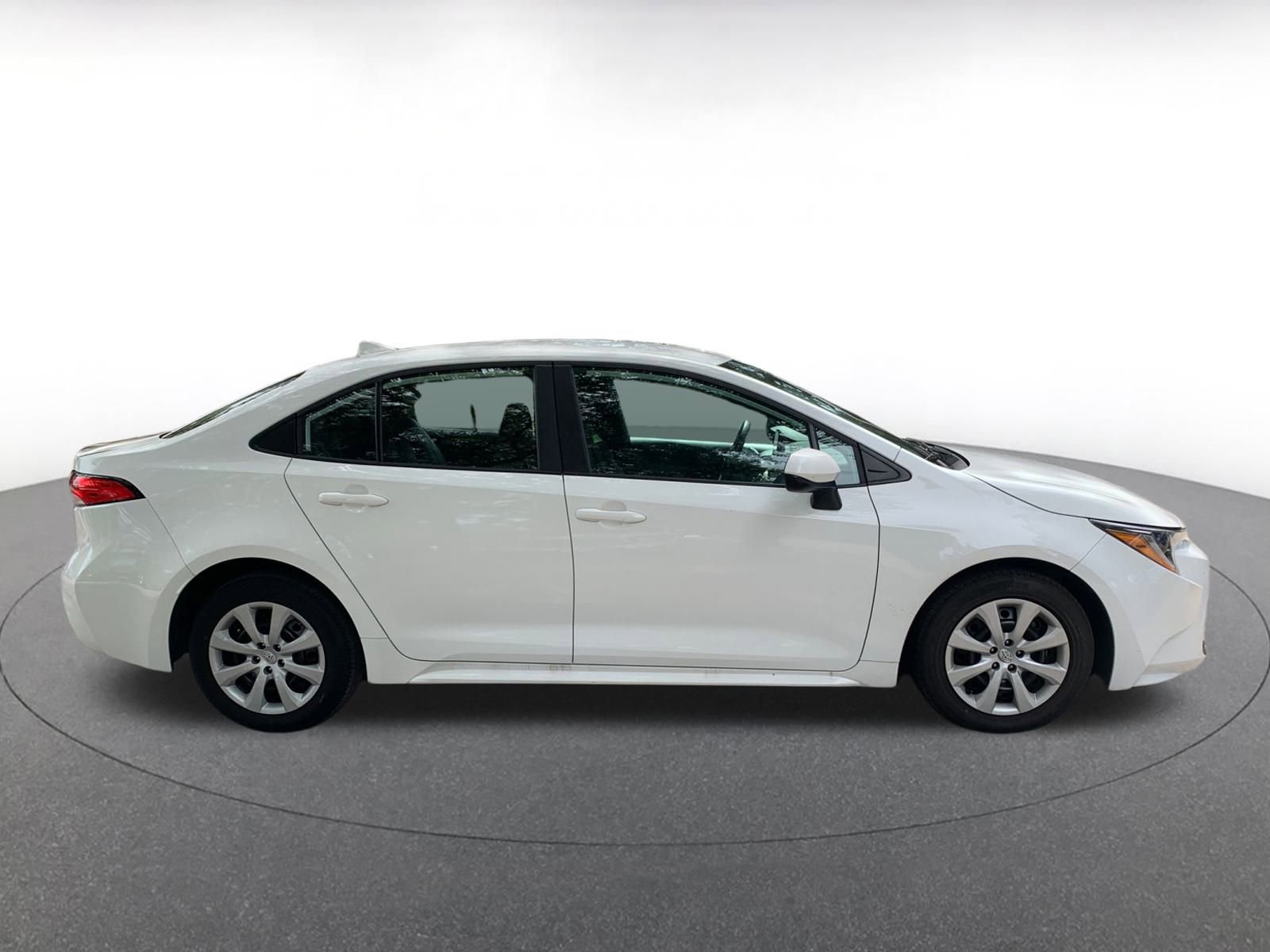 Thumbnail: 2023 Toyota Corolla - 8