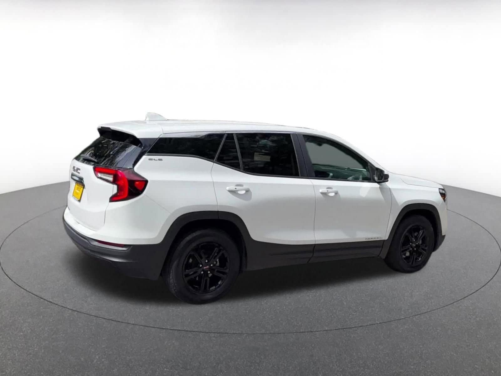 Thumbnail: 2024 GMC Terrain - 15