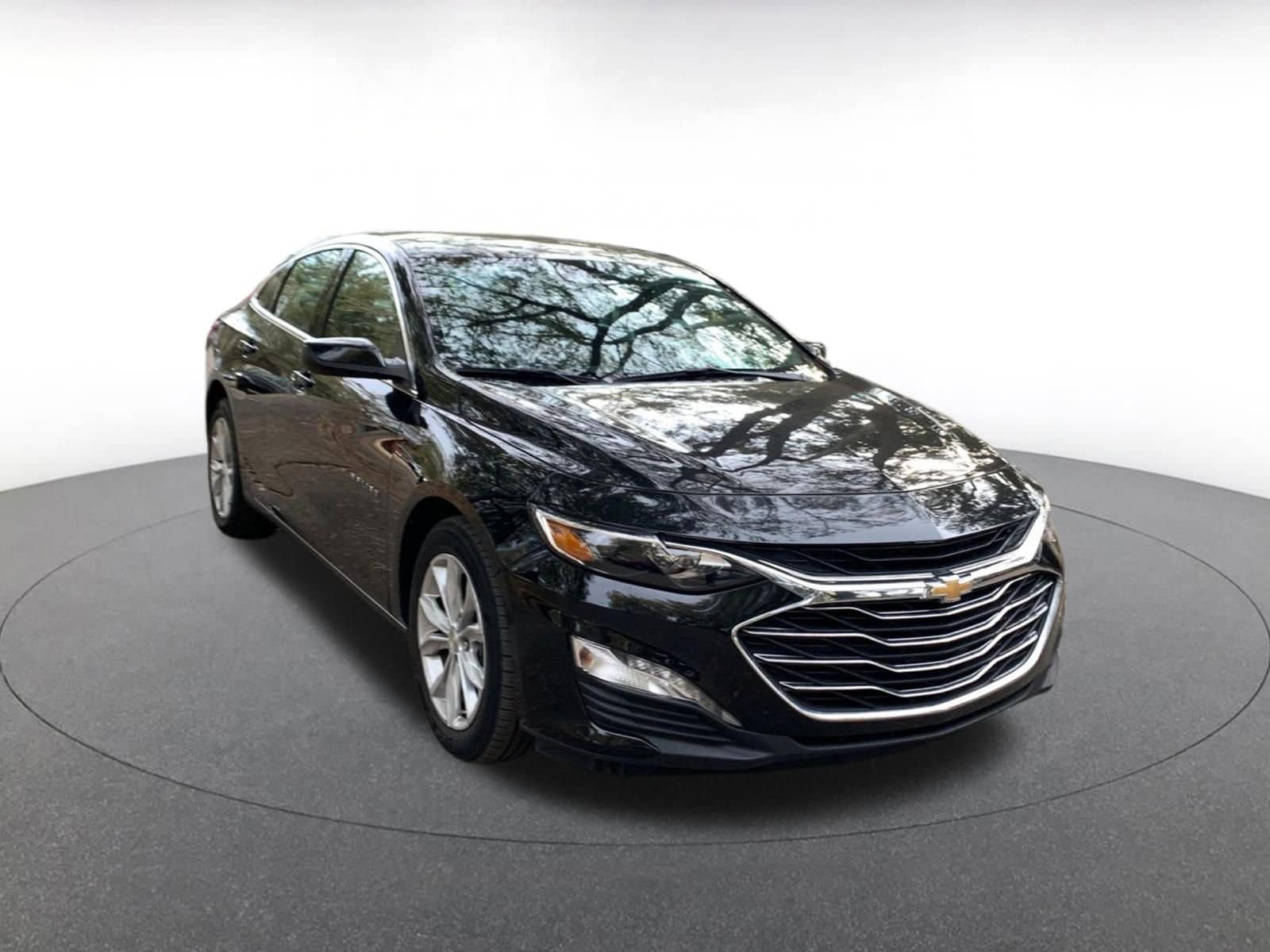 Thumbnail: 2024 Chevrolet Malibu - 1