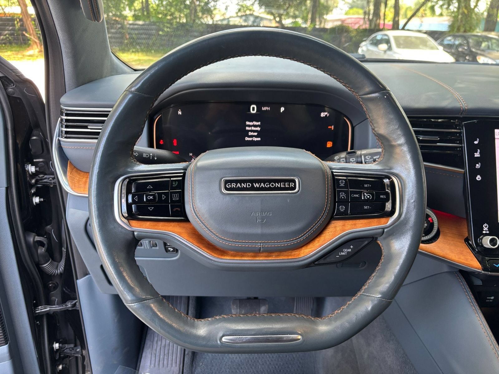 Thumbnail: 2023 Jeep Grand Wagoneer - 31