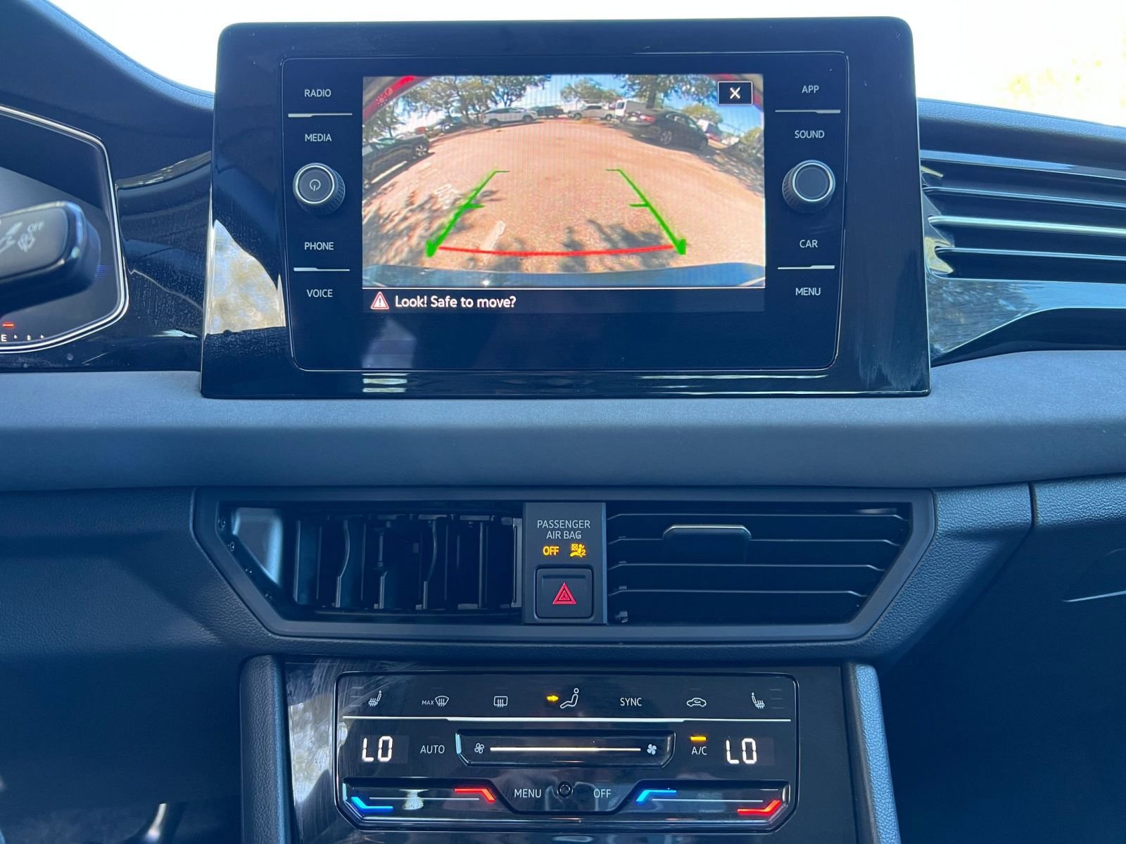 Thumbnail: 2025 Volkswagen Jetta - 17