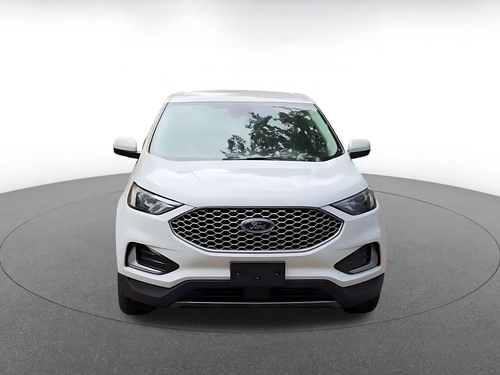 Thumbnail: 2024 Ford Edge - 4