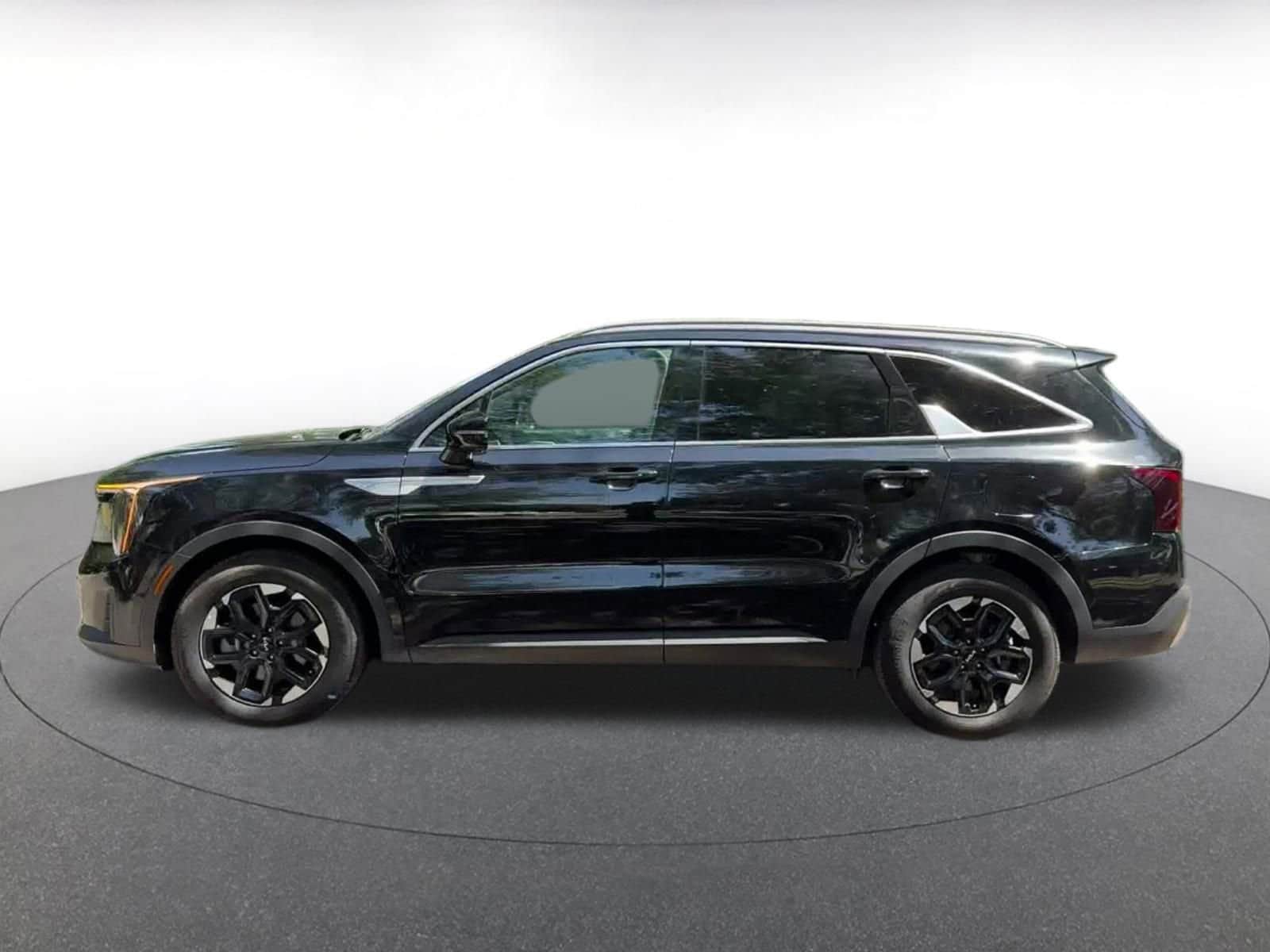 2024 Kia Sorento S 8