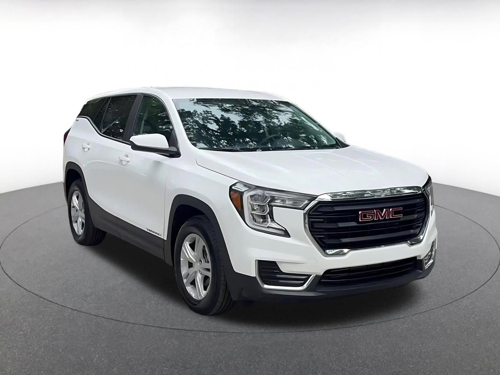 Thumbnail: 2024 GMC Terrain - 3