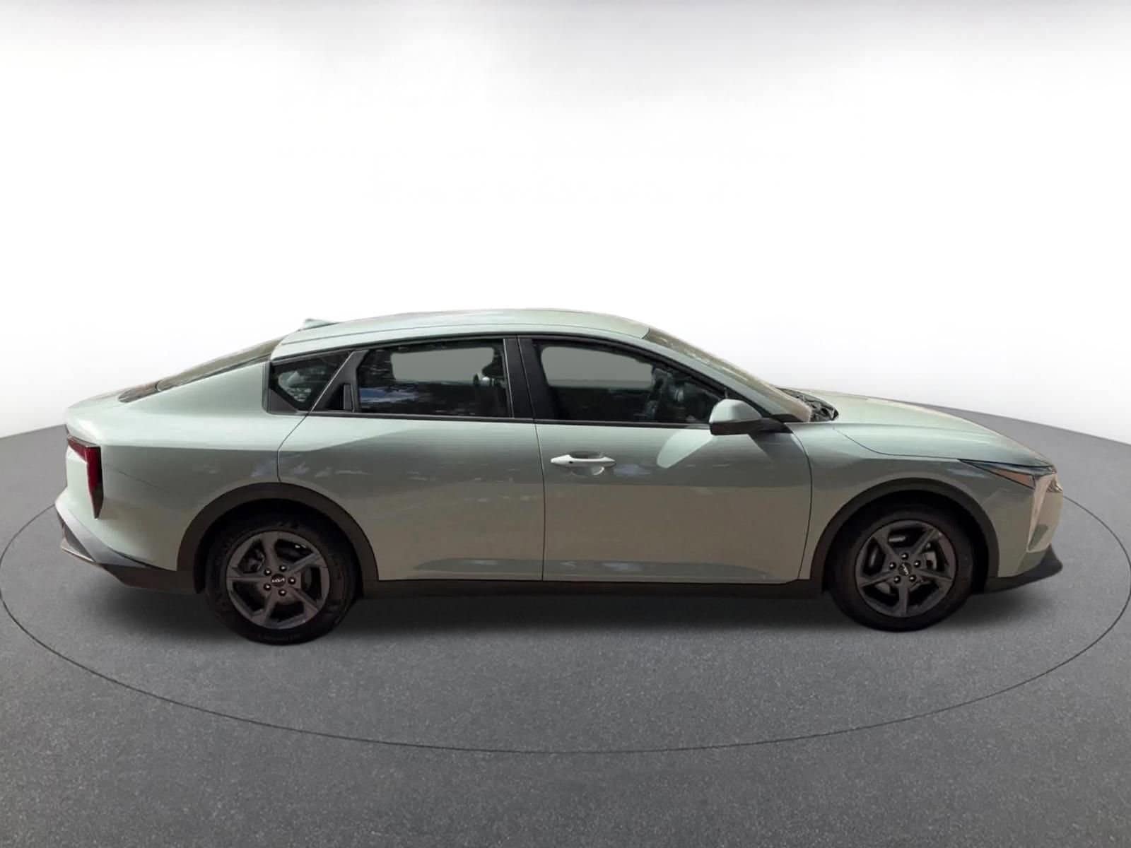 Thumbnail: 2025 Kia K4 - 16