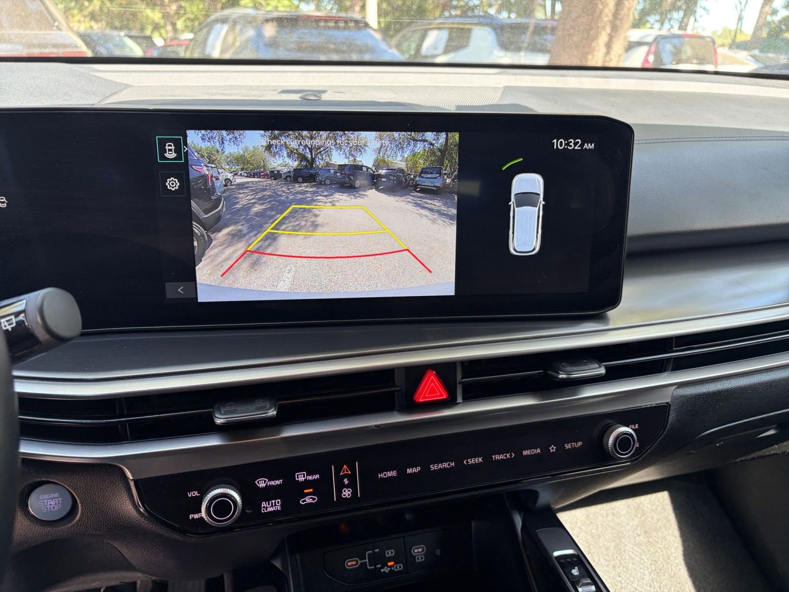 Thumbnail: 2024 Kia Sorento - 17