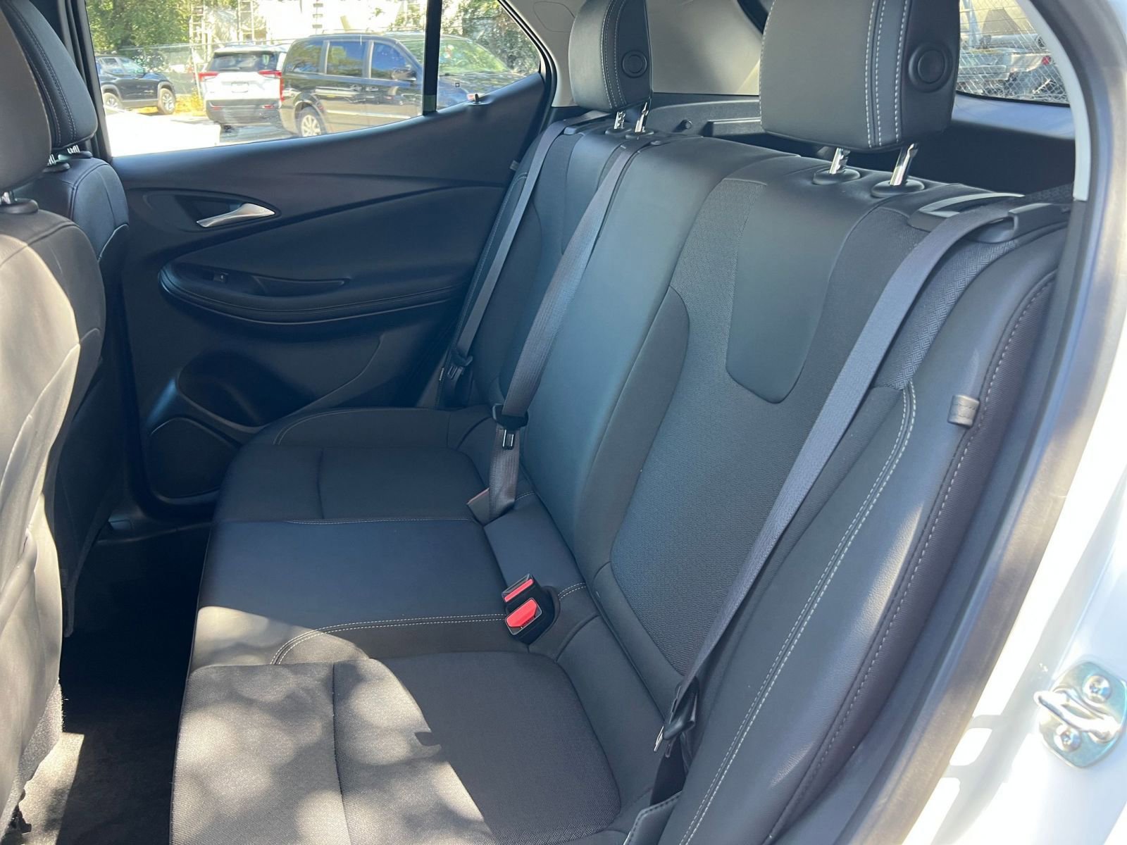 Thumbnail: 2025 Buick Encore GX - 32