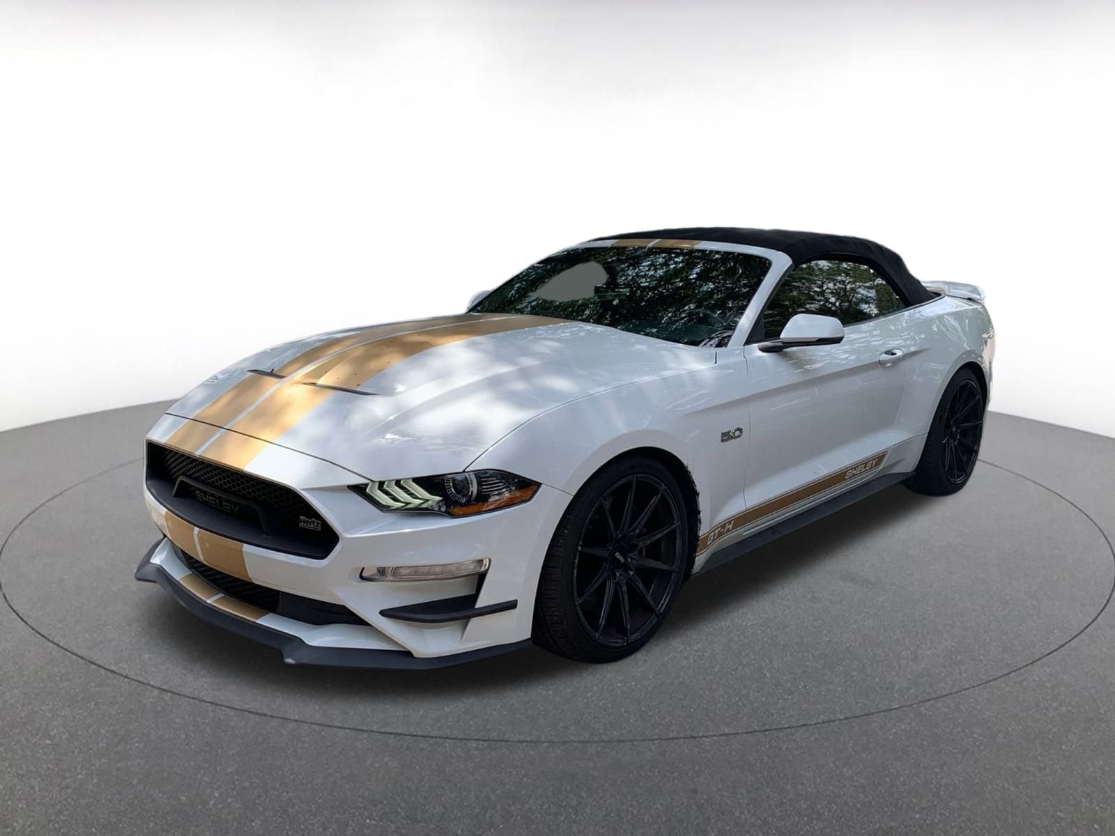 Thumbnail: 2022 Ford Mustang - 1