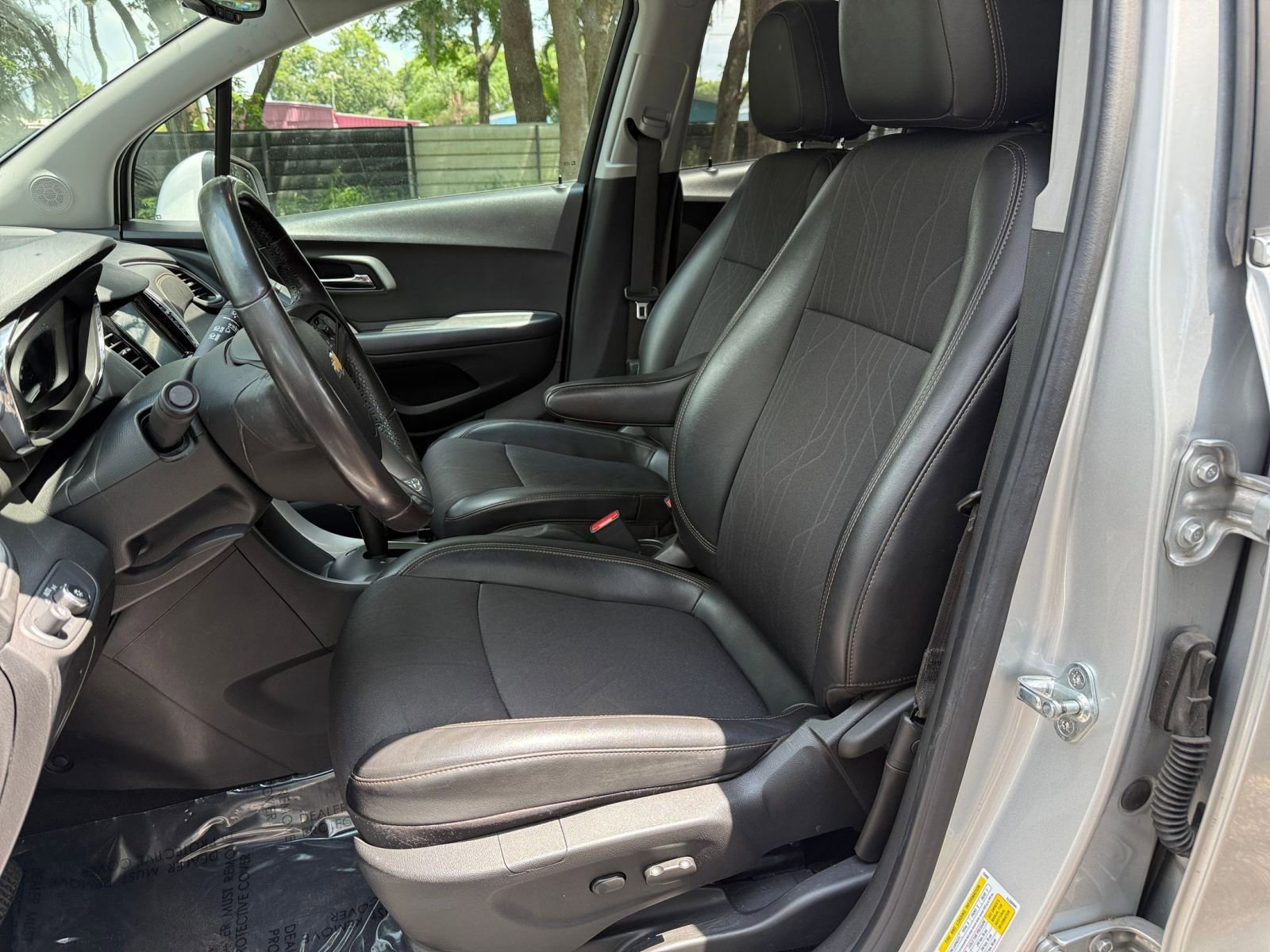 Thumbnail: 2020 Chevrolet Trax - 30