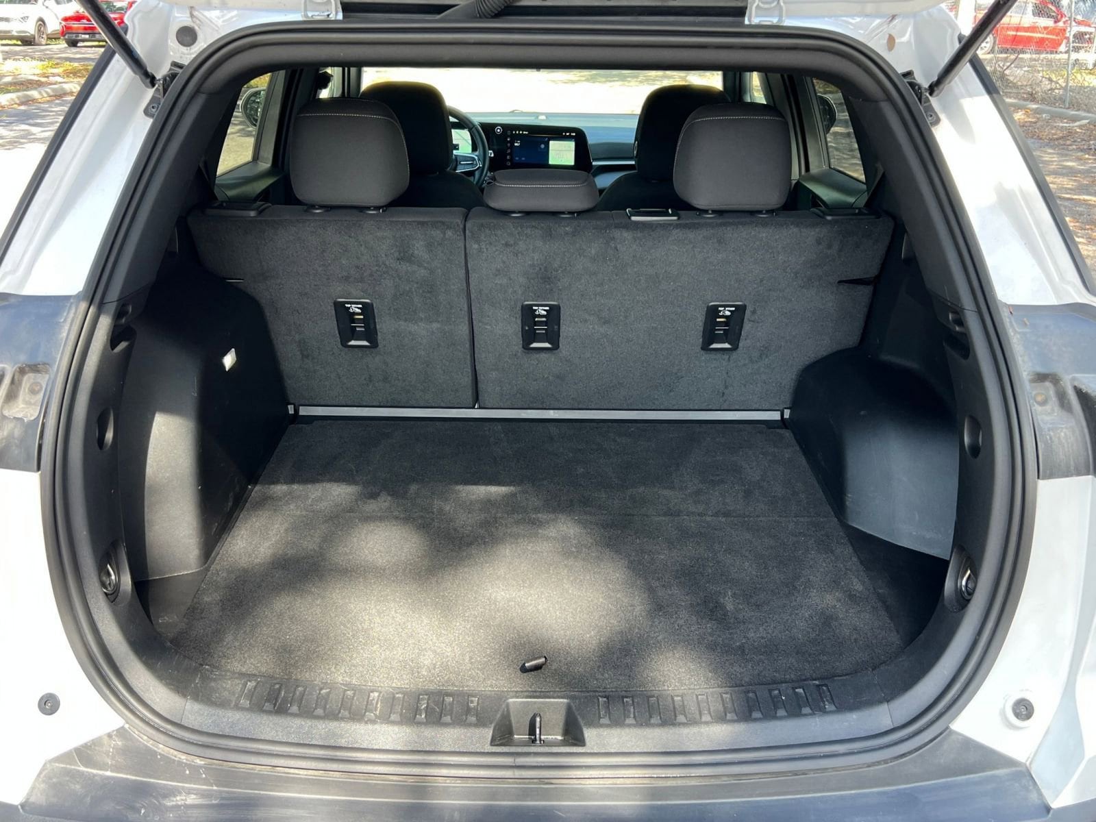 Thumbnail: 2025 Chevrolet Equinox - 24