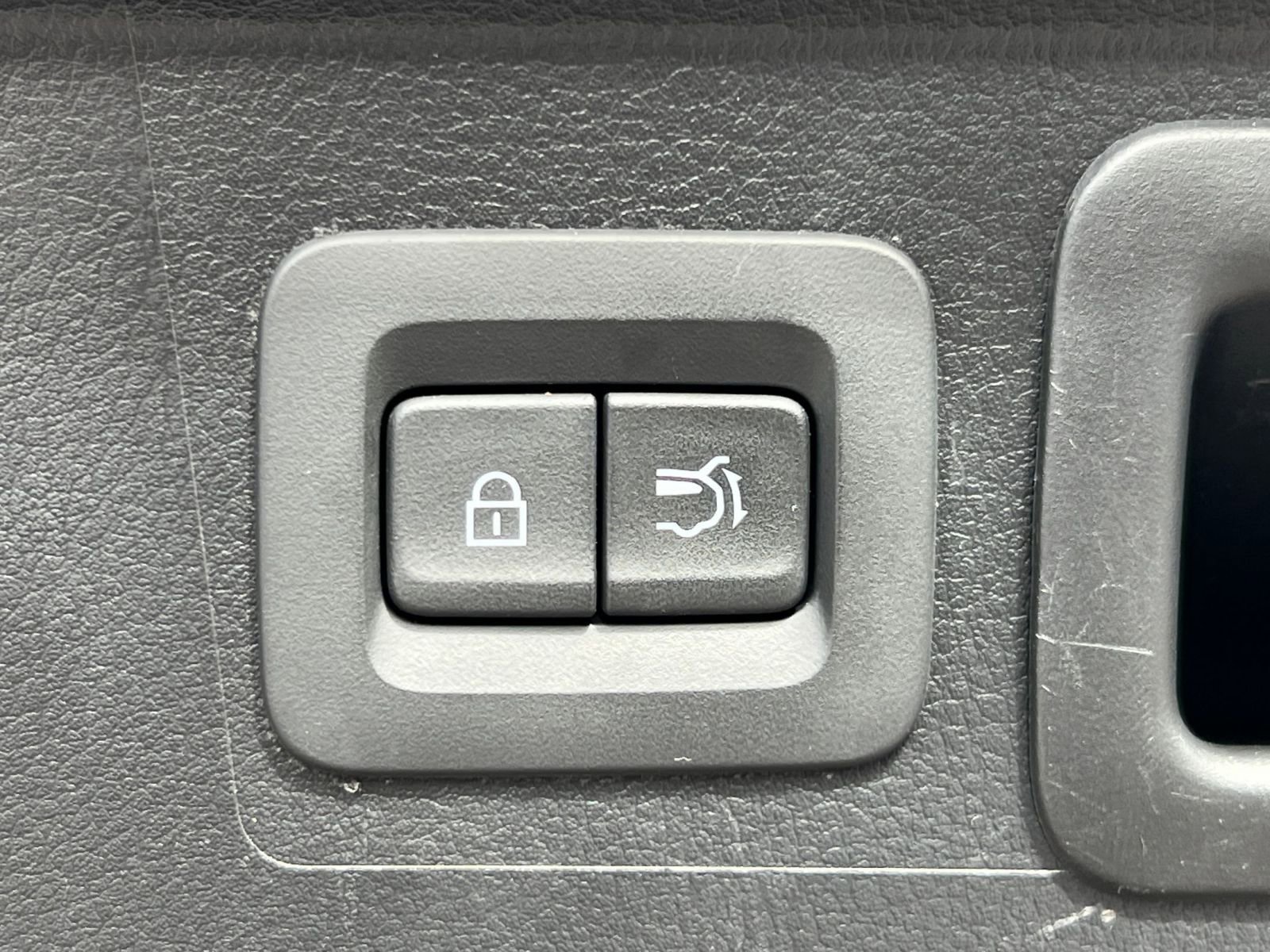 Thumbnail: 2025 Mazda CX-50 - 20