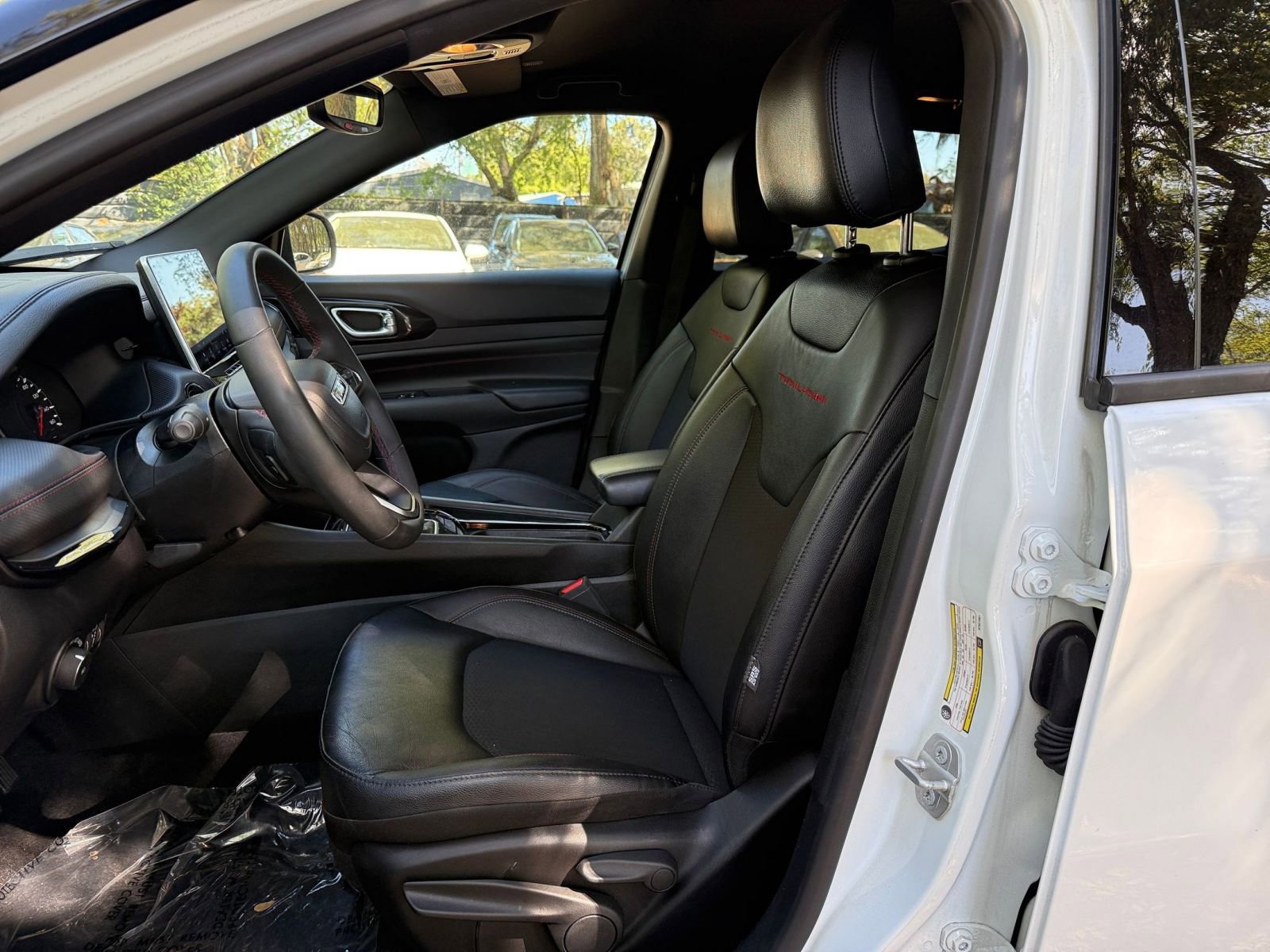 Thumbnail: 2025 Jeep Compass - 32